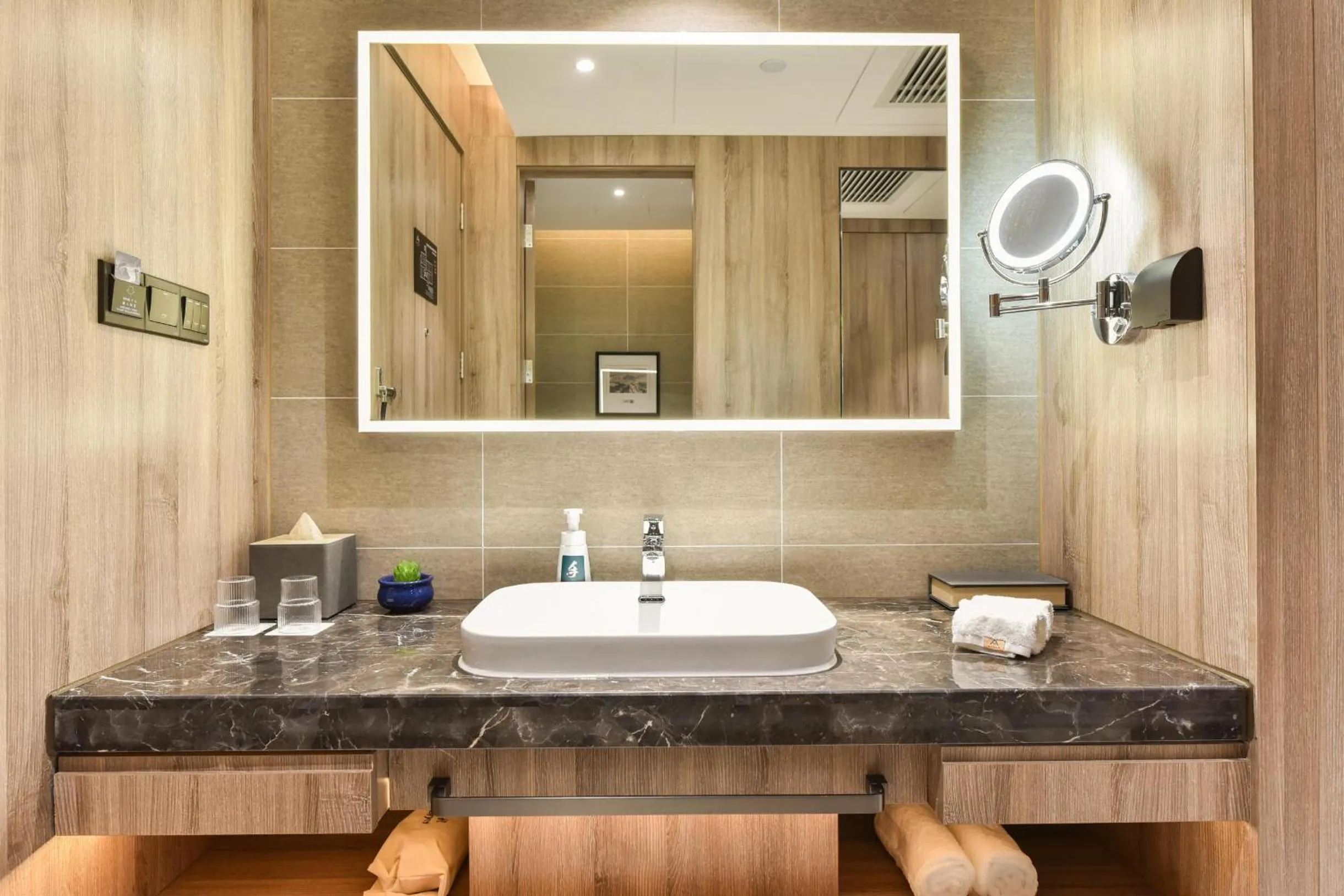 Shower in Atour Hotel Capital Airport Beijing