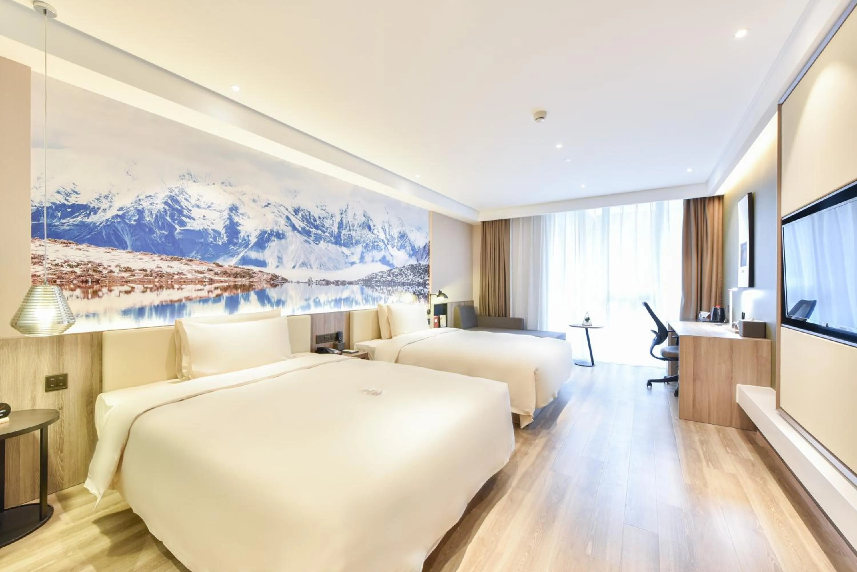 Seating area, Bed in Atour Hotel Capital Airport Beijing