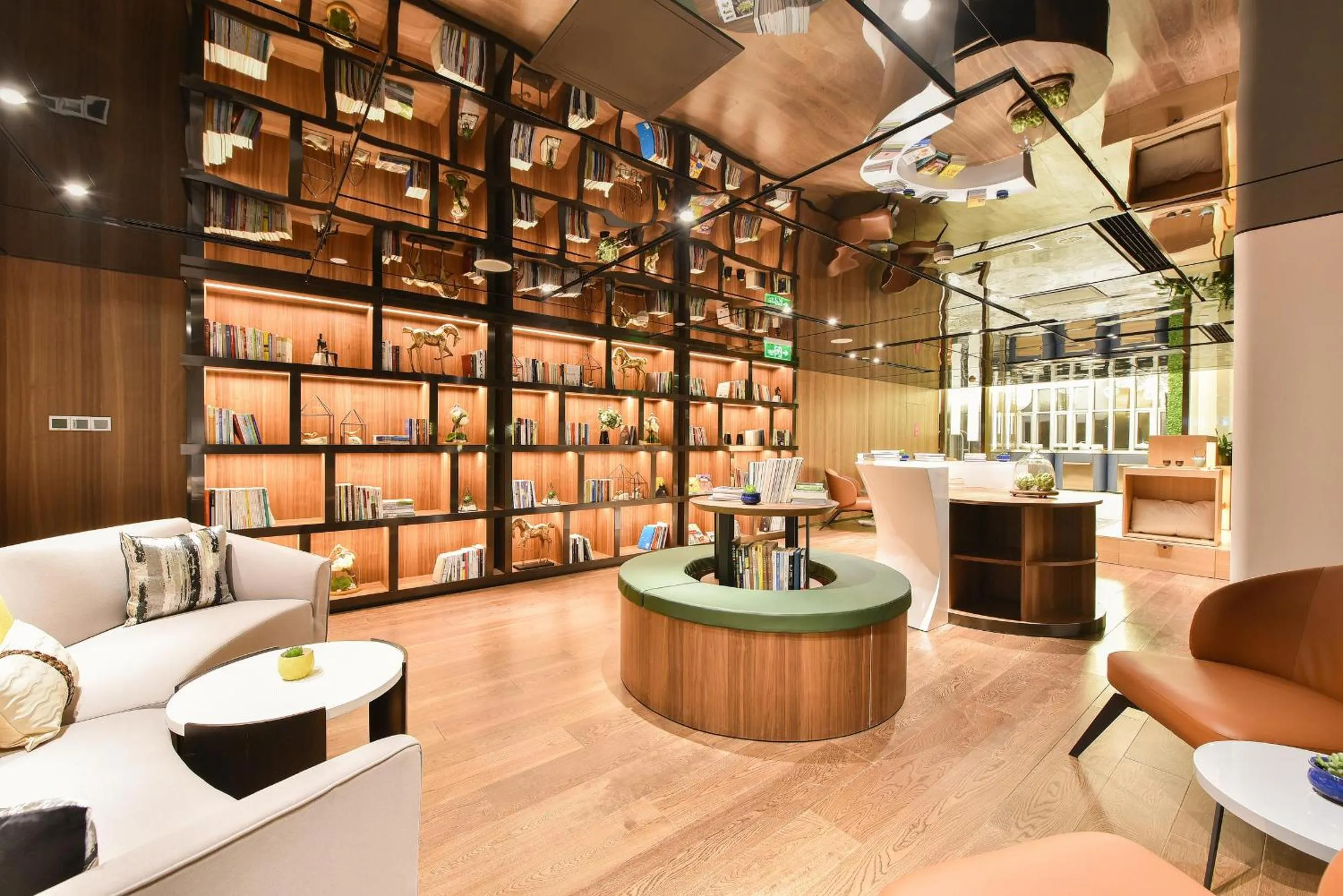 Seating area in Atour Hotel Capital Airport Beijing