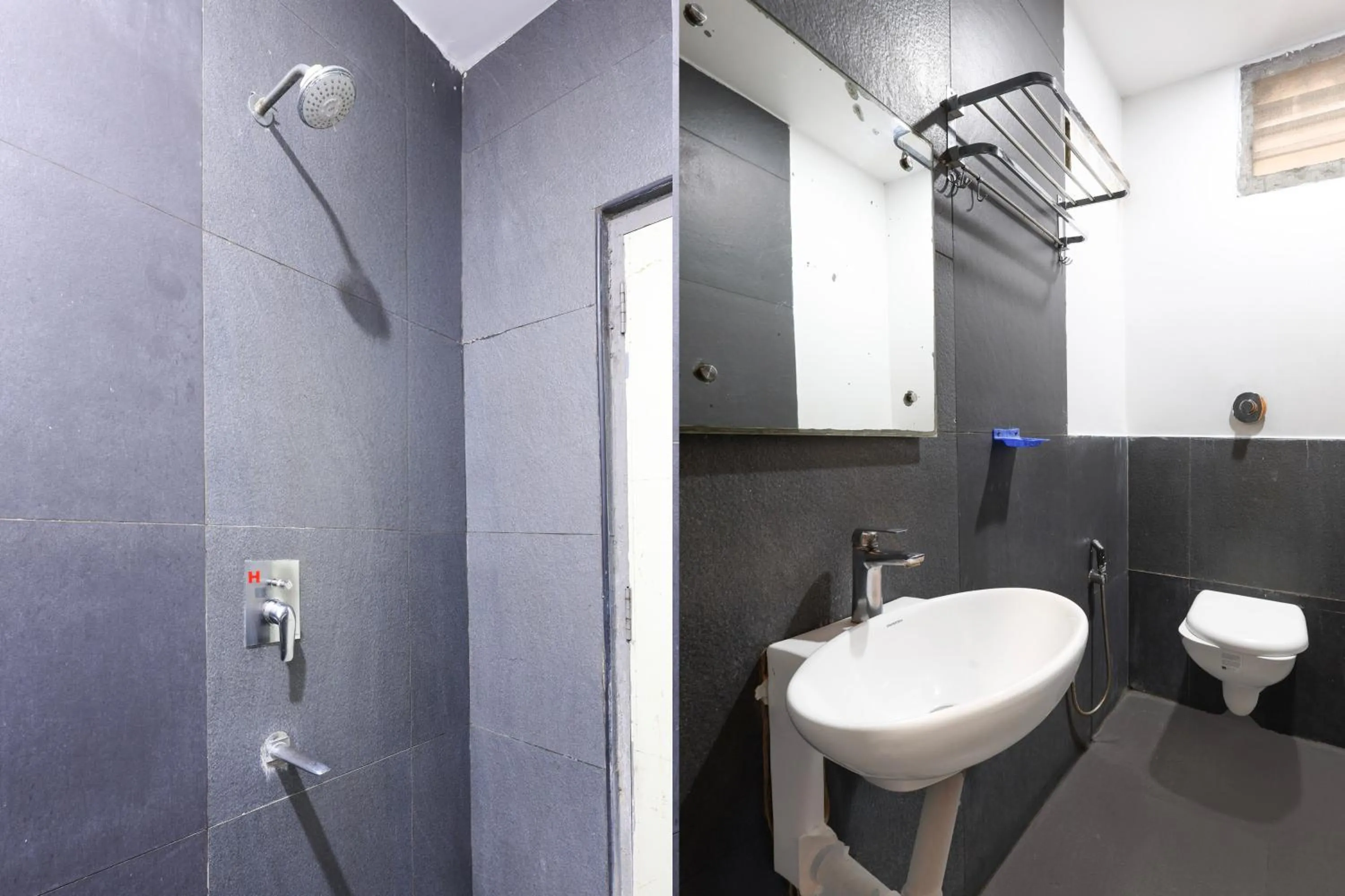 Bathroom in Super Townhouse V Hotel