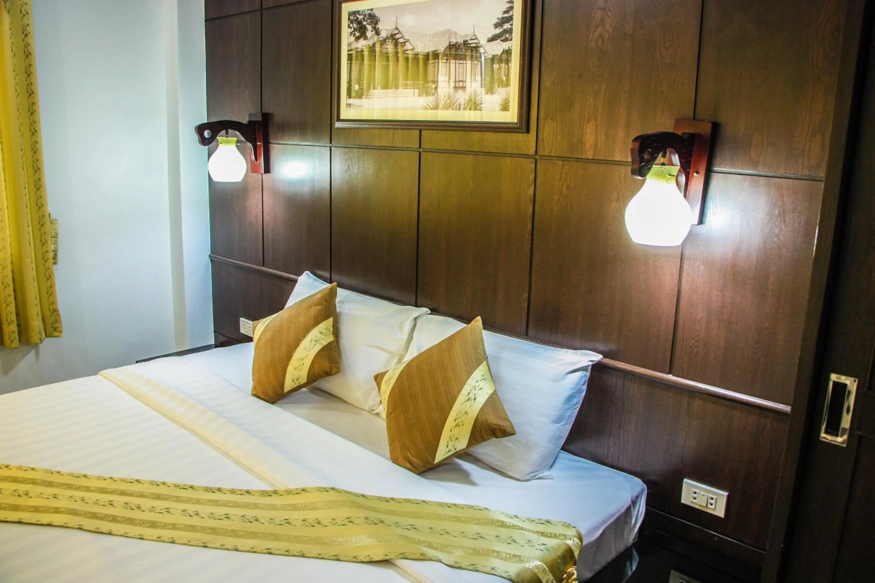 Bed in Iyara Hua Hin Lodge