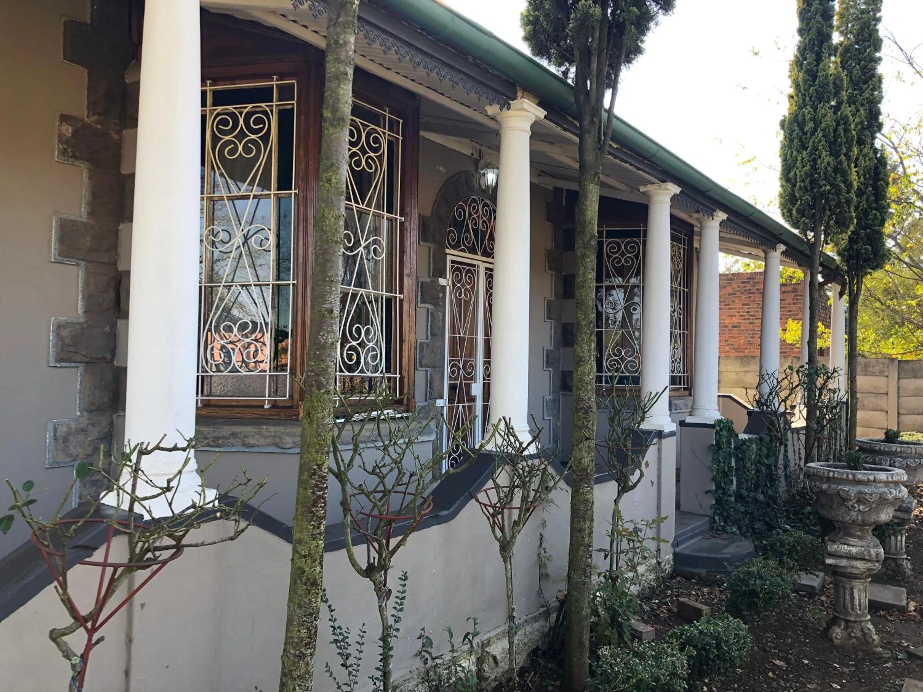 Property building in Apple and Rose