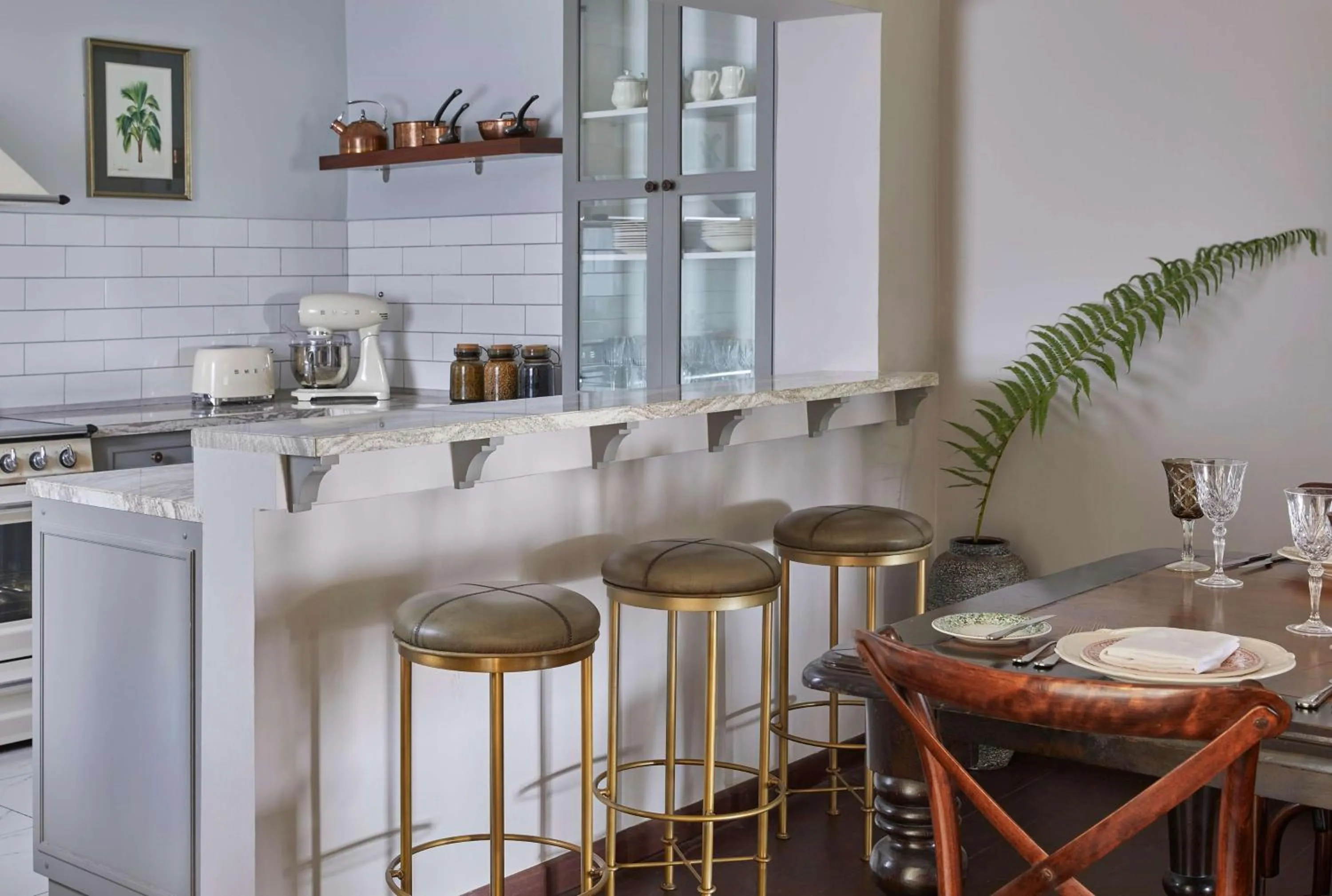 Restaurant/places to eat in One&Only Gorilla's Nest