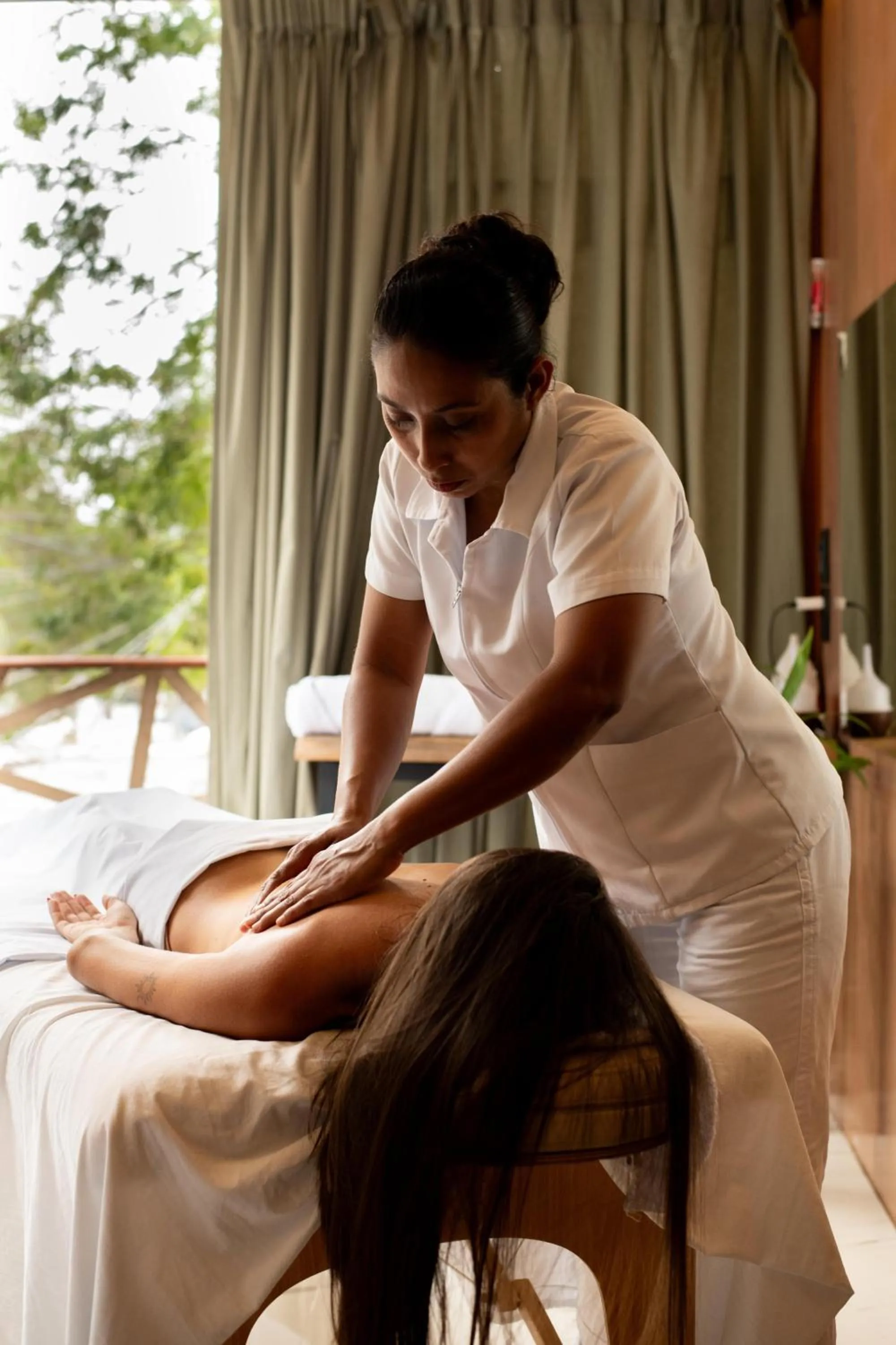 Massage in Bufo Alvarius