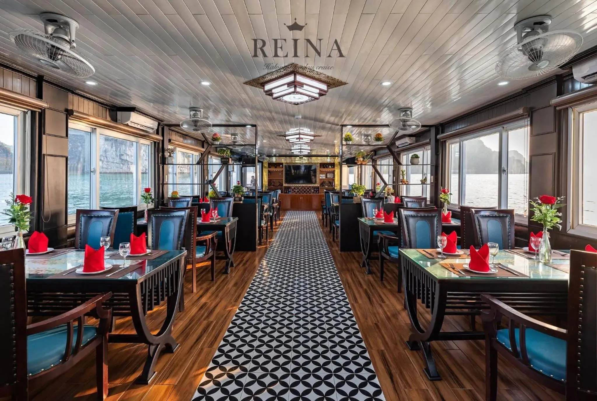 Property building in Tabalo Hostel Hanoi Property building in Tabalo Hostel Hanoi