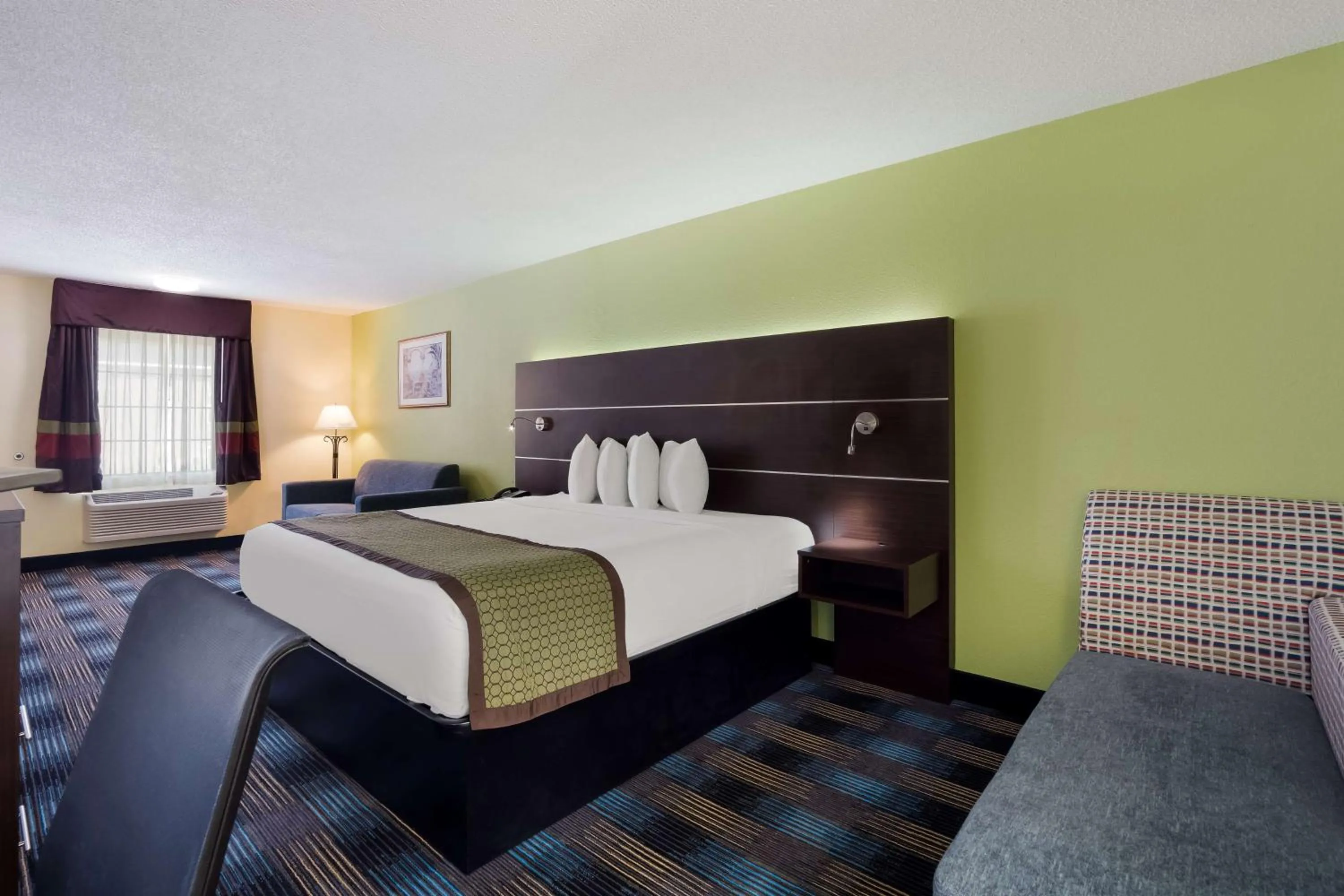 Bedroom, Bed in SureStay Hotel by Best Western Manning