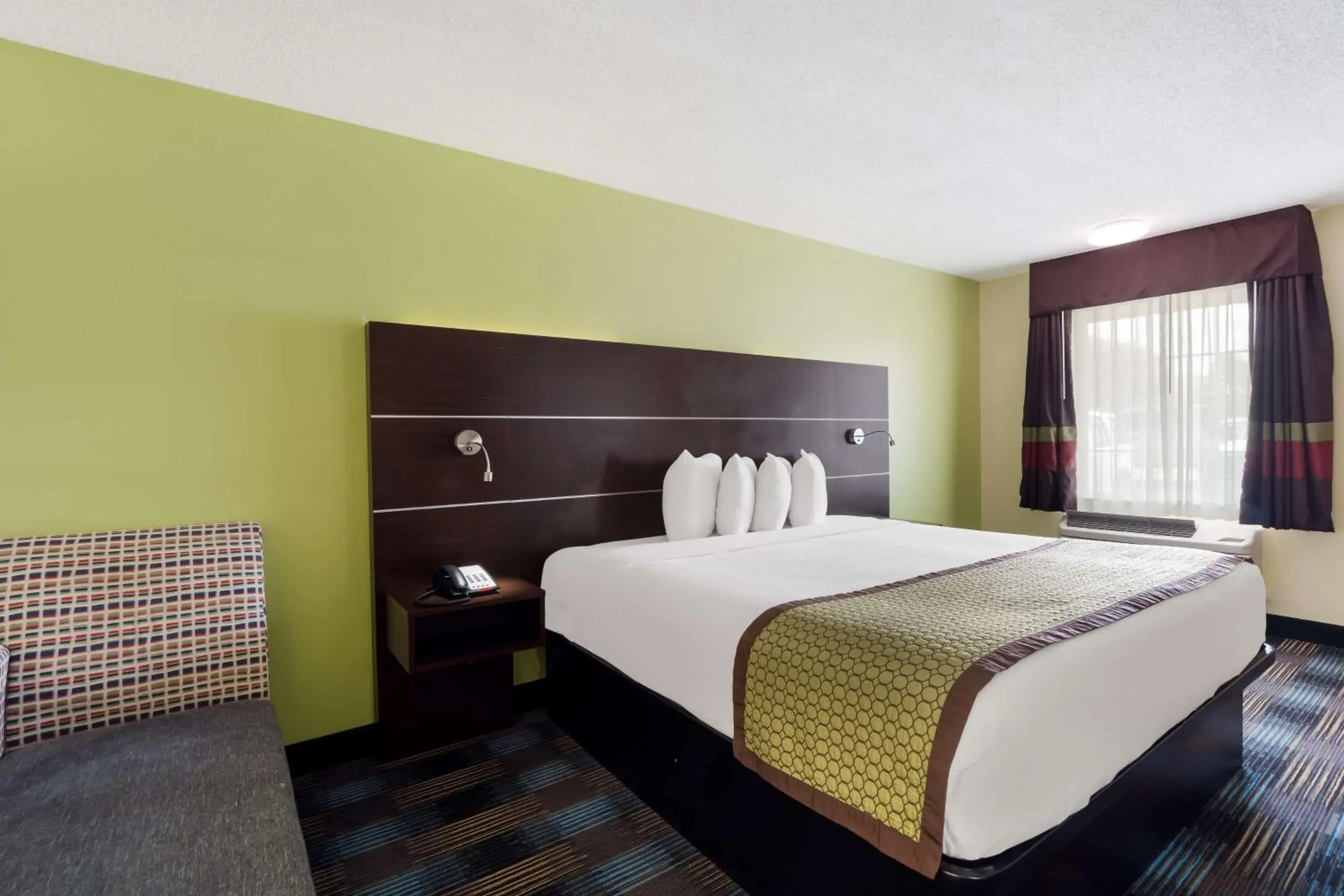 Bedroom, Bed in SureStay Hotel by Best Western Manning Bedroom, Bed in SureStay Hotel by Best Western Manning