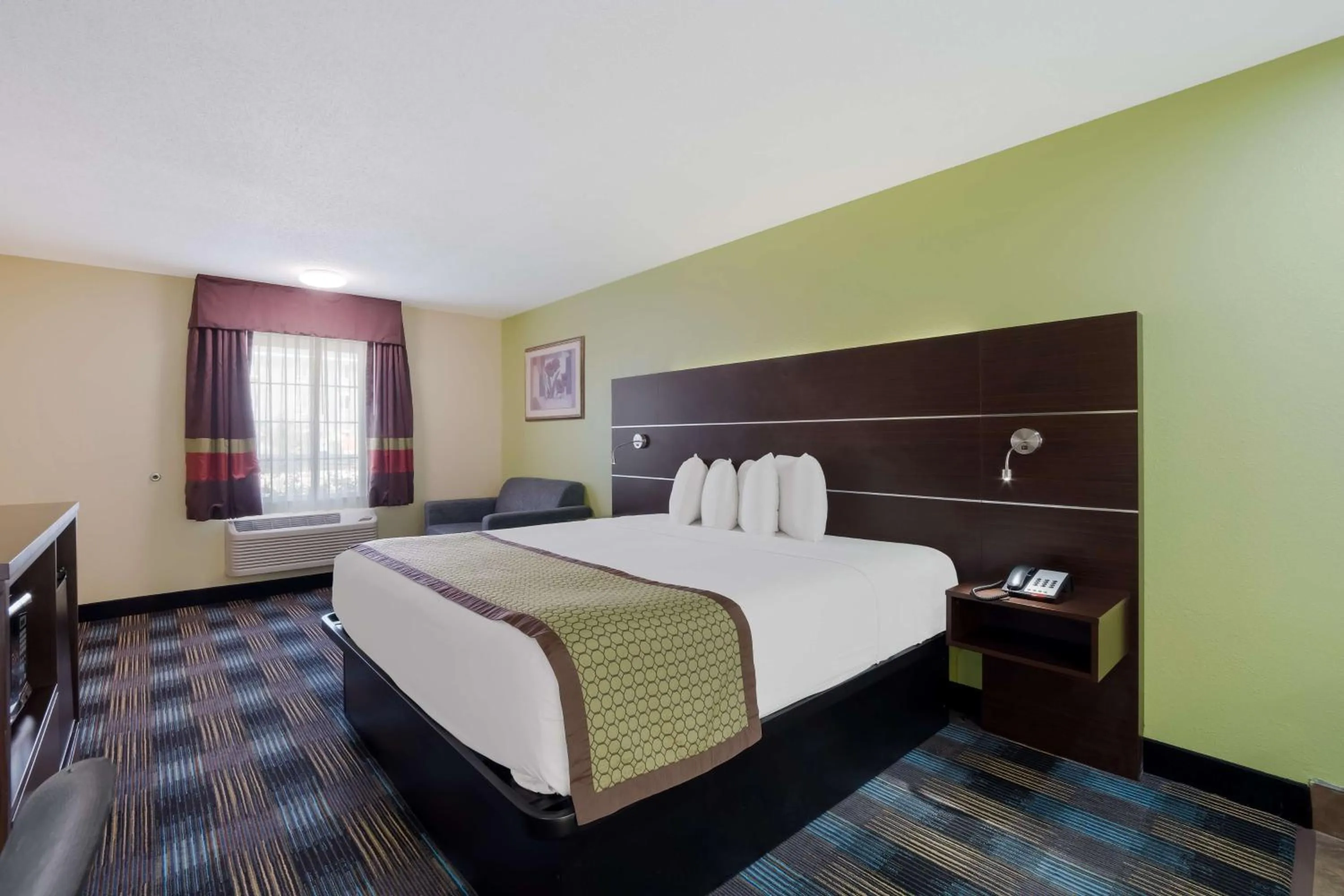 Bedroom, Bed in SureStay Hotel by Best Western Manning