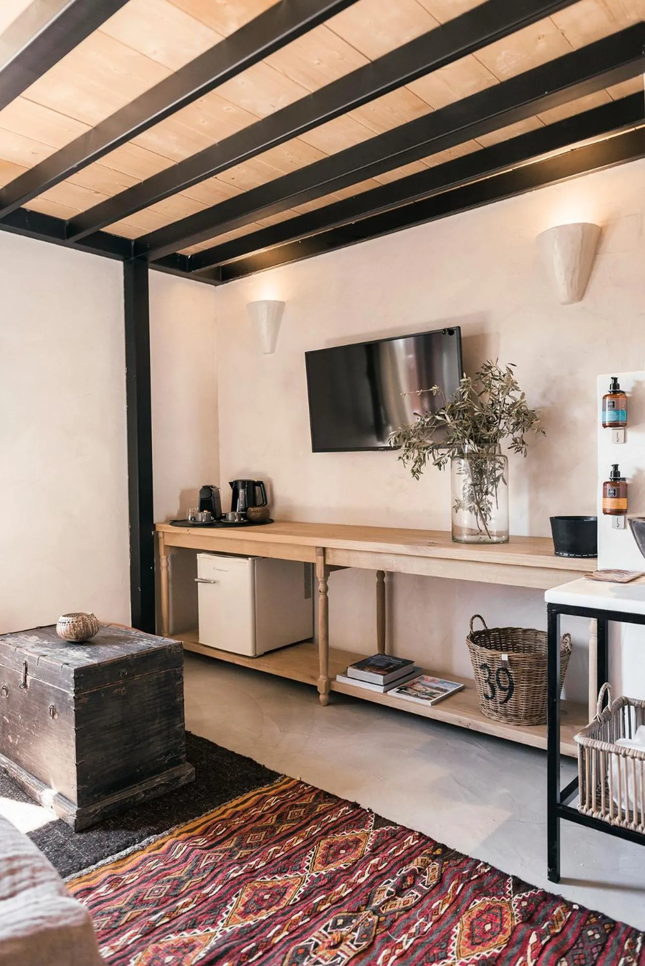 TV and multimedia in Casita Casita Lindos - Adults Only