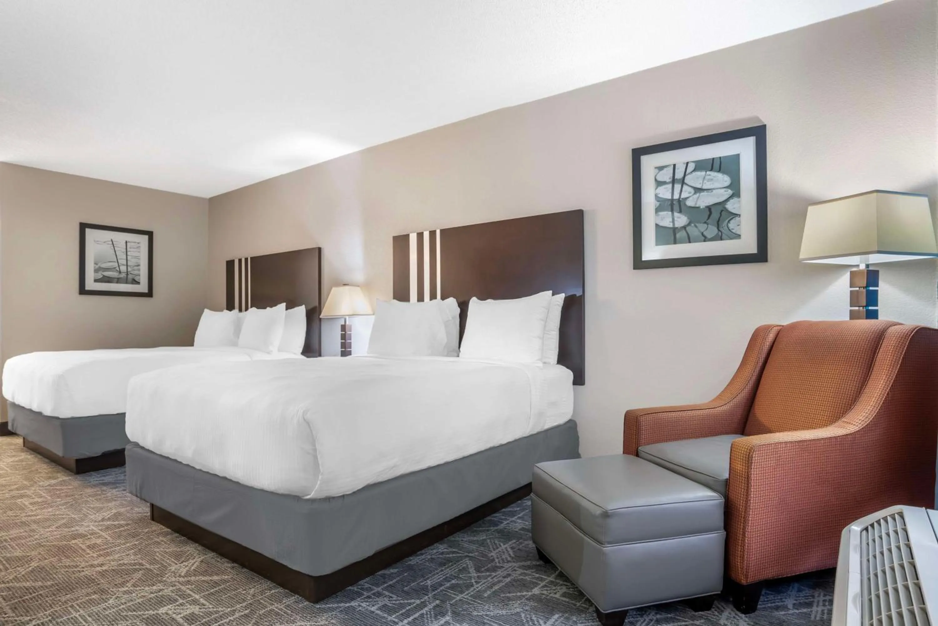 Bedroom, Bed in Best Western Andalusia Inn