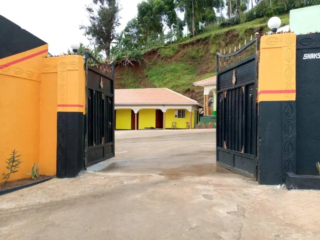 Facade/entrance in Sipi Traveller's Lodge