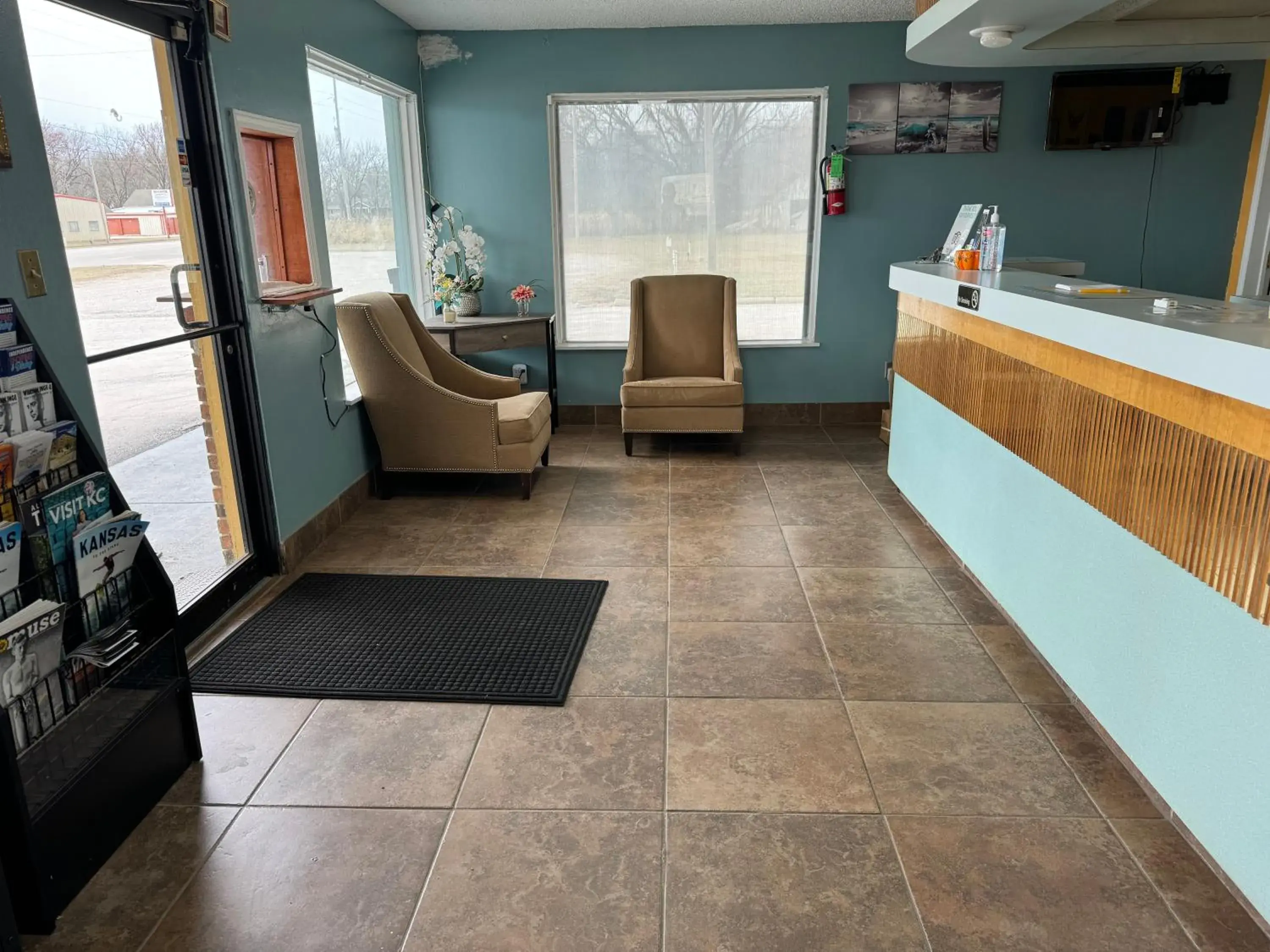 Lobby or reception in Kansas Inn Lobby or reception in Kansas Inn