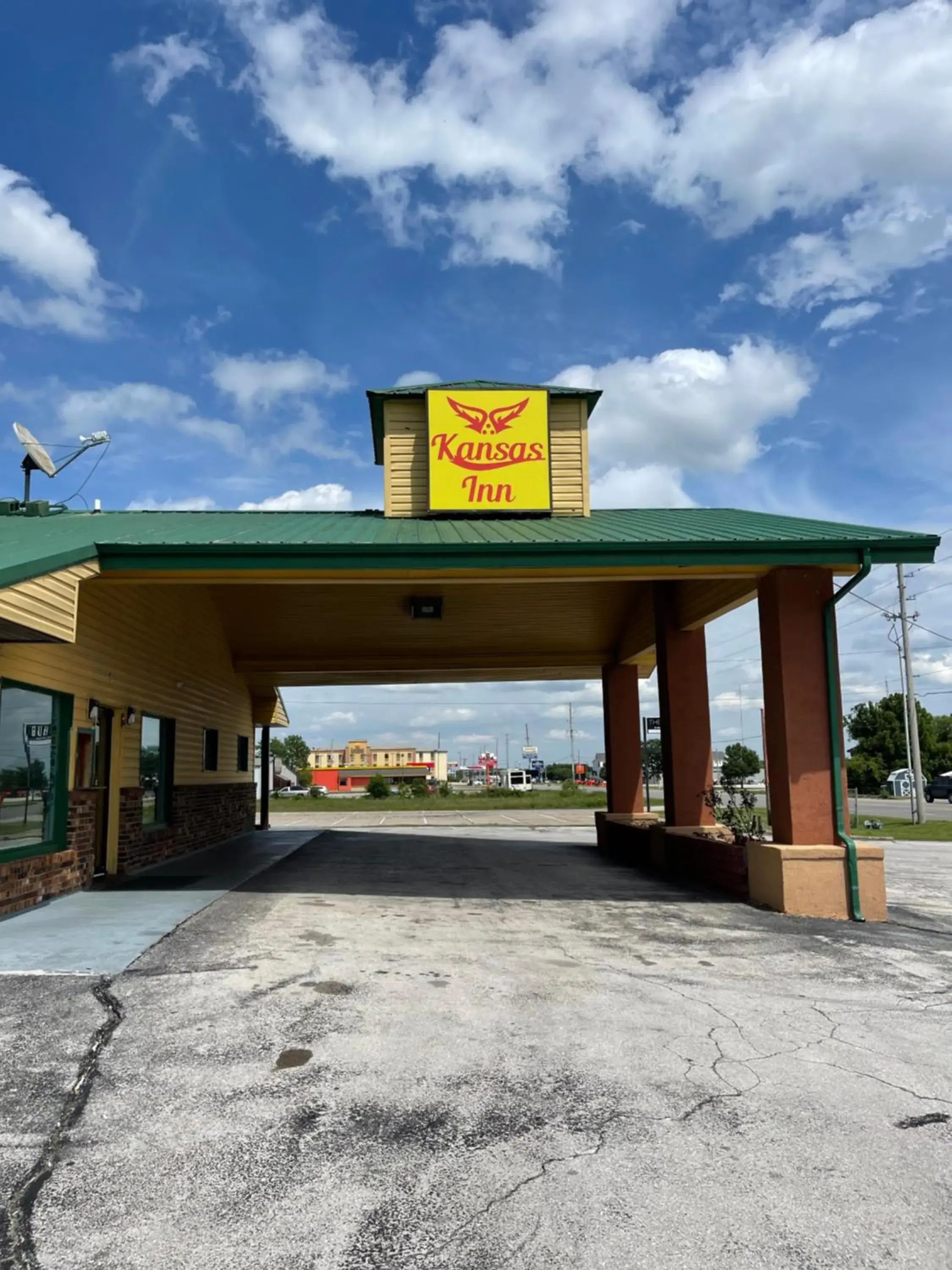 Kansas Inn Kansas Inn