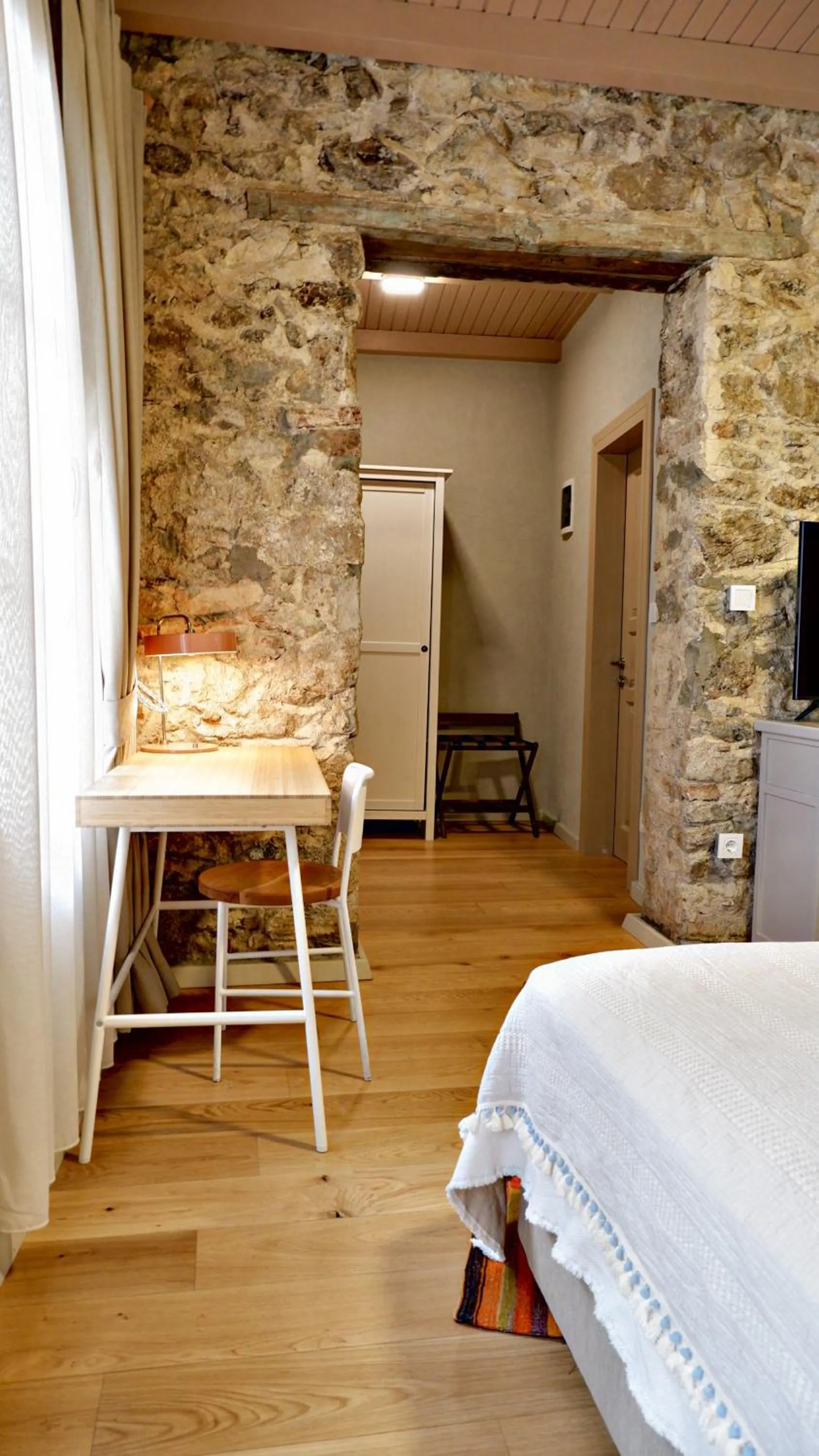 Massage, Bed in Bono Hotel Old Town