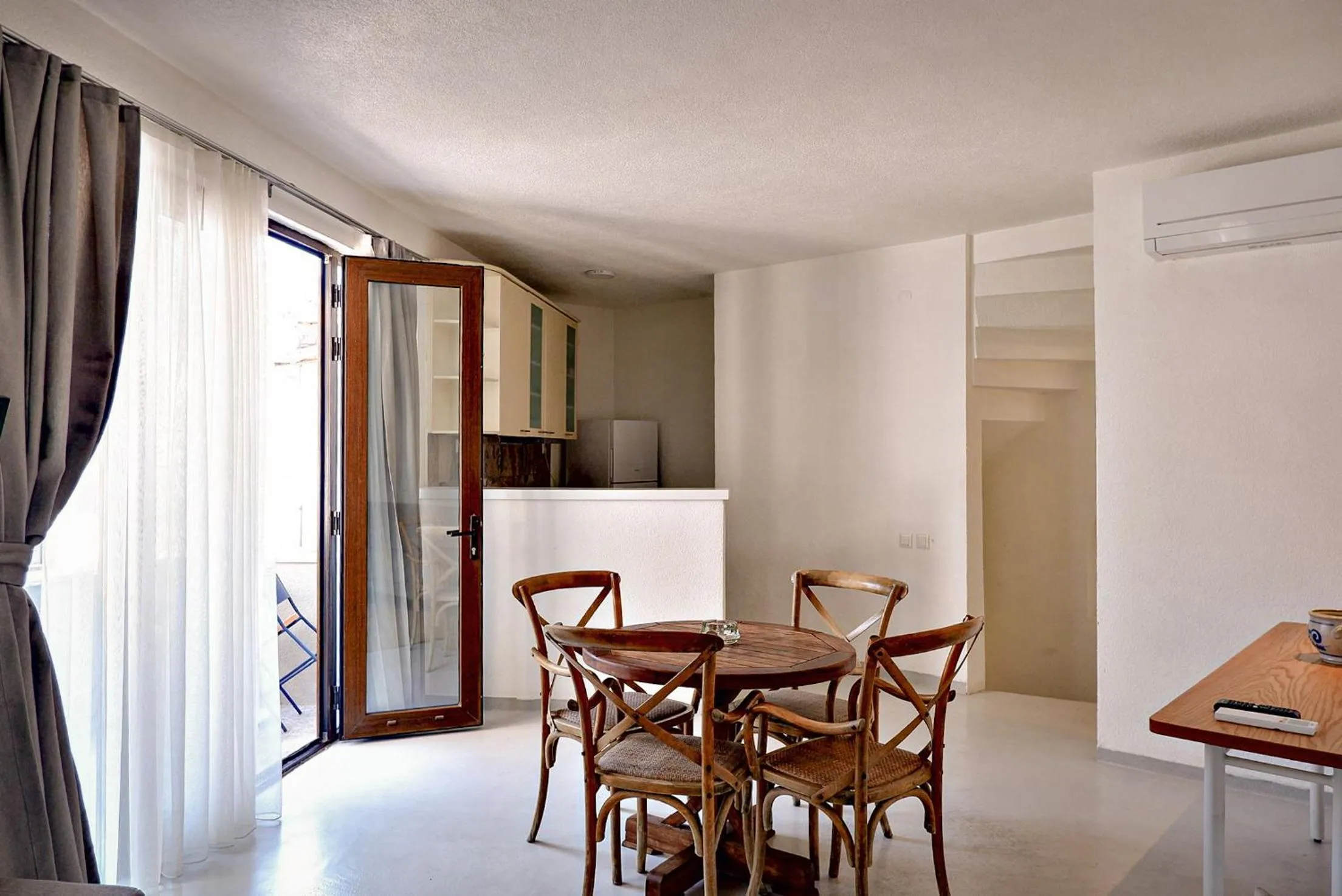 Dining area in Bono Hotel Old Town
