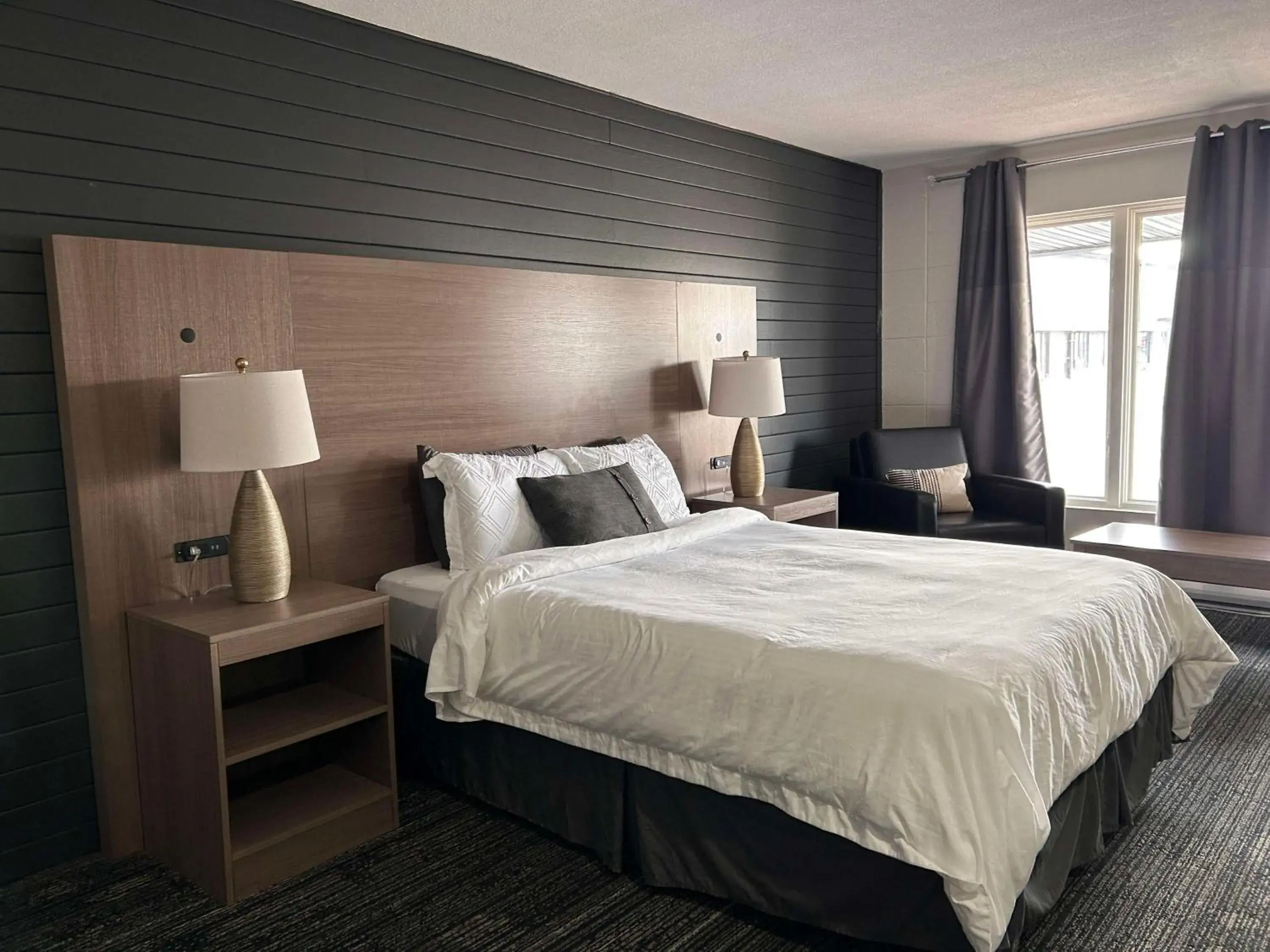 Bedroom, Bed in SureStay by Best Western Kapuskasing Bedroom, Bed in SureStay by Best Western Kapuskasing