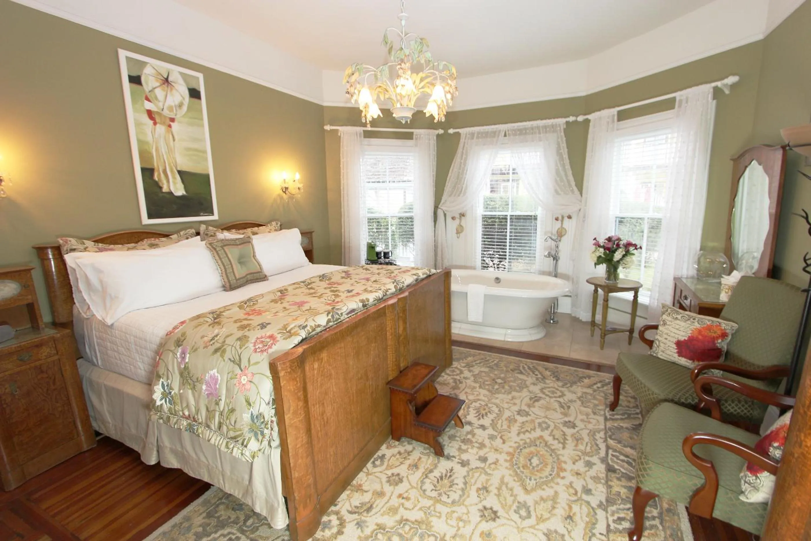 Photo of the whole room, Bed in Bayfront Westcott House Bed & Breakfast