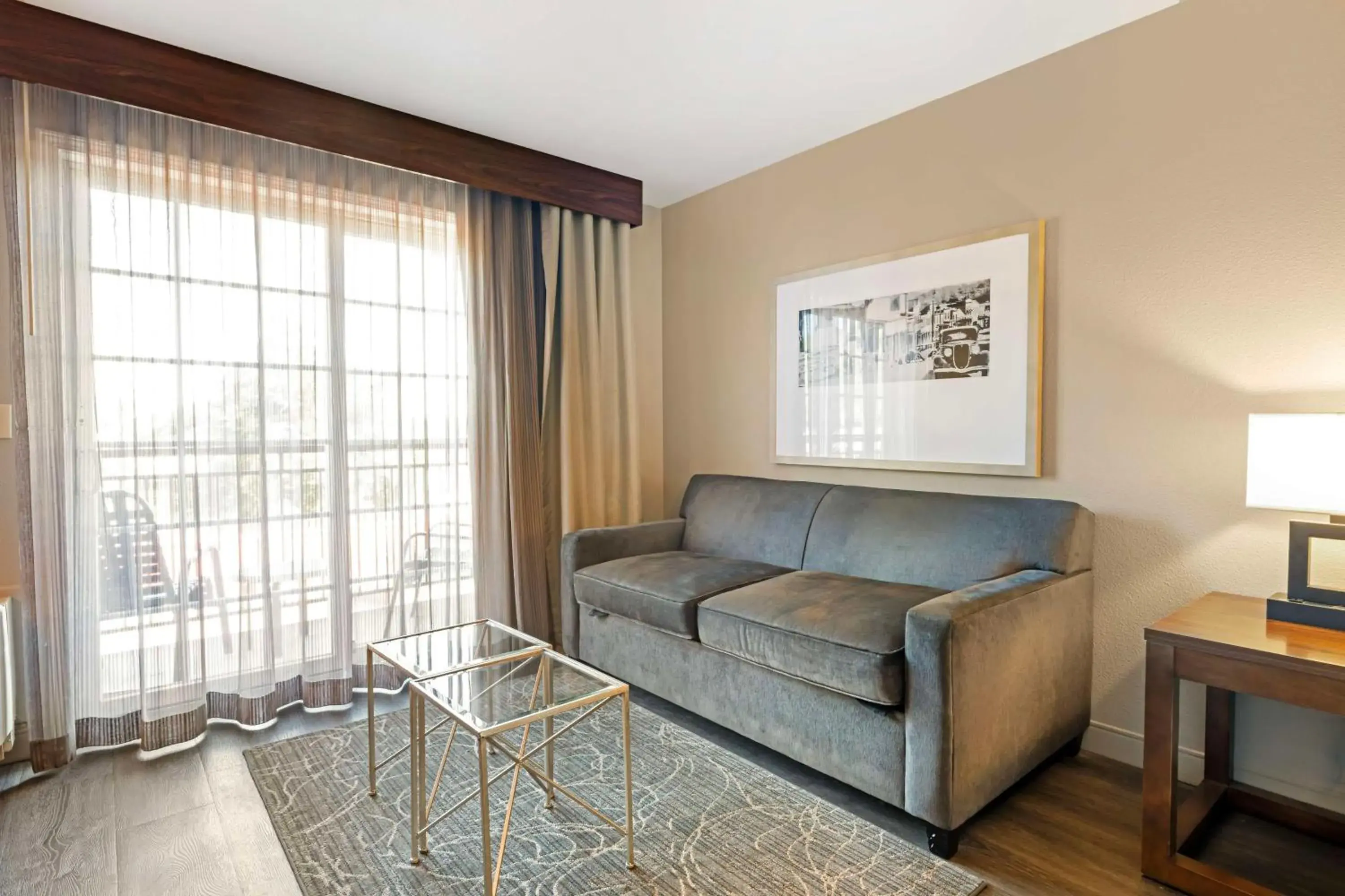 Bedroom in Best Western Cedar Inn & Suites Bedroom in Best Western Cedar Inn & Suites