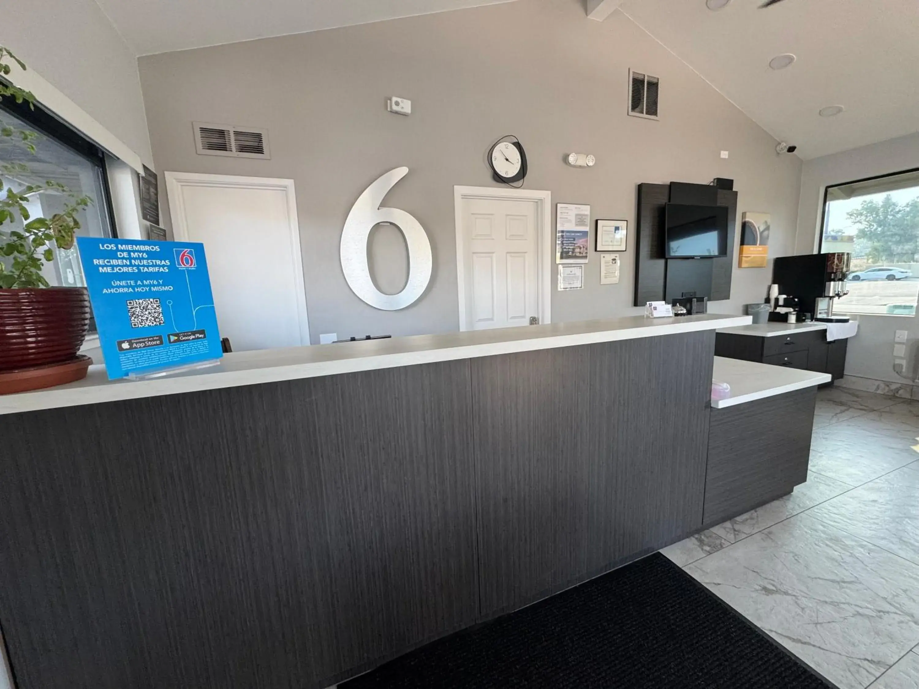 Lobby or reception in Motel 6-Willows, CA Lobby or reception in Motel 6-Willows, CA