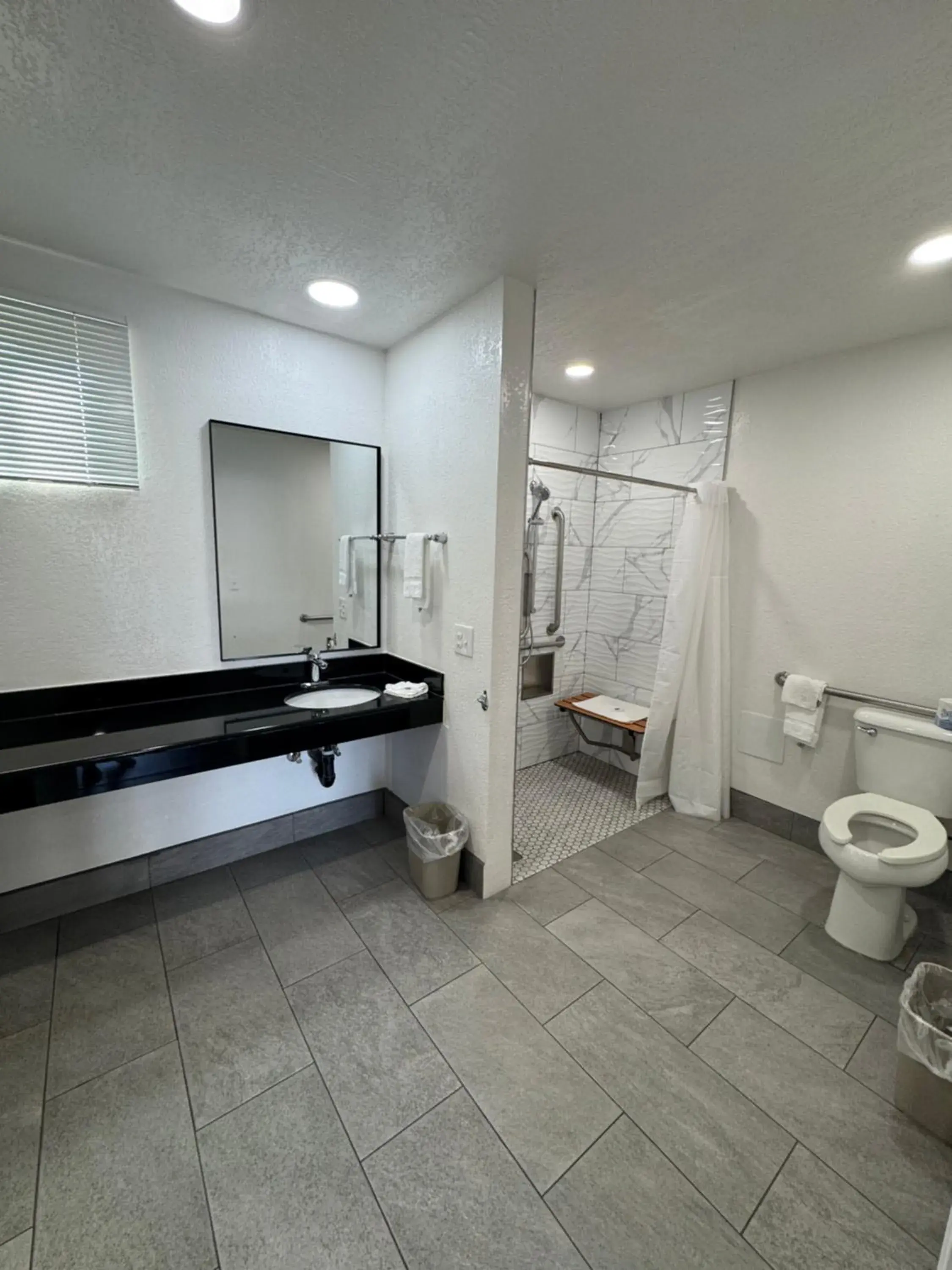 Shower in Motel 6-Willows, CA Shower in Motel 6-Willows, CA