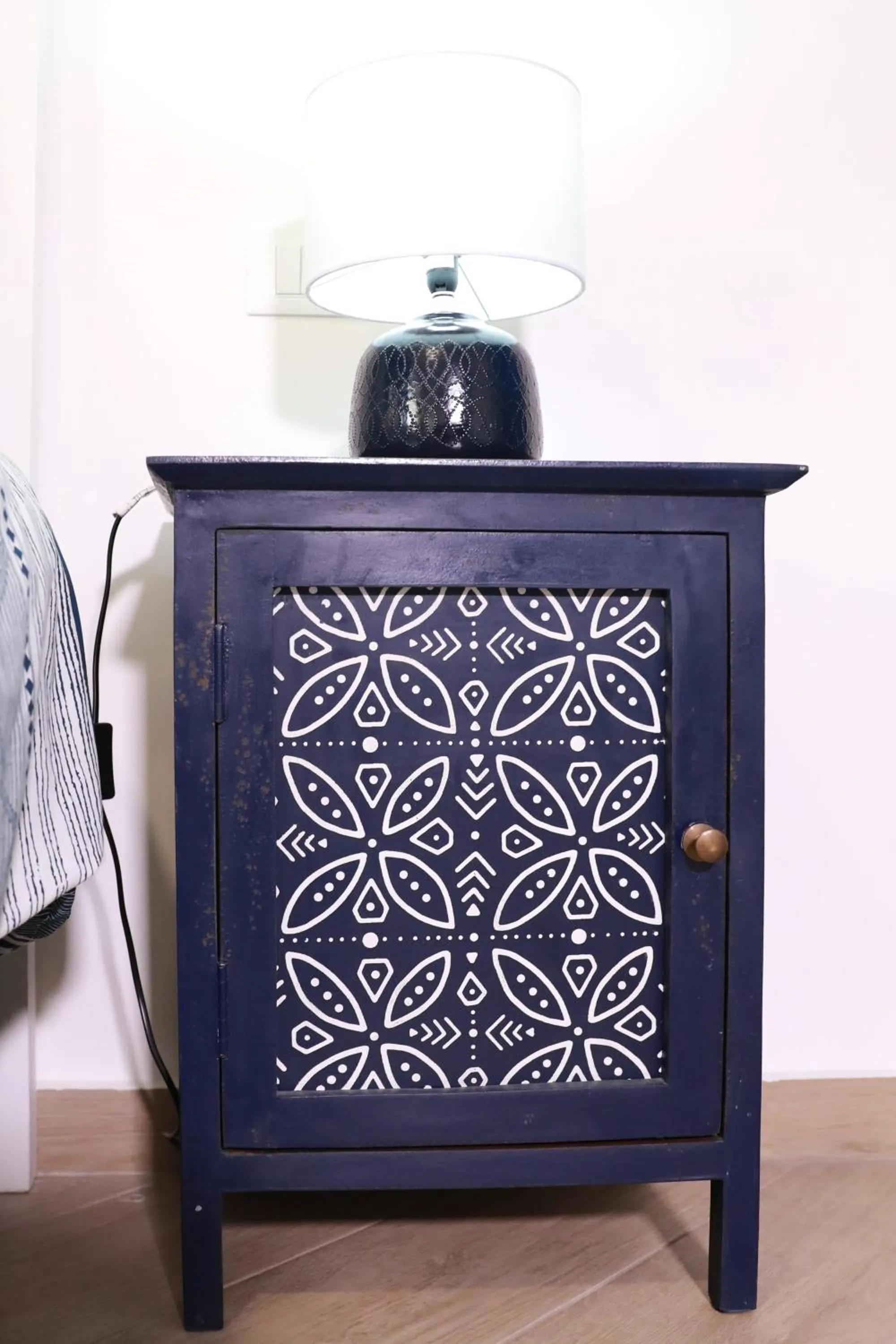 Decorative detail in Gli archi sul mare