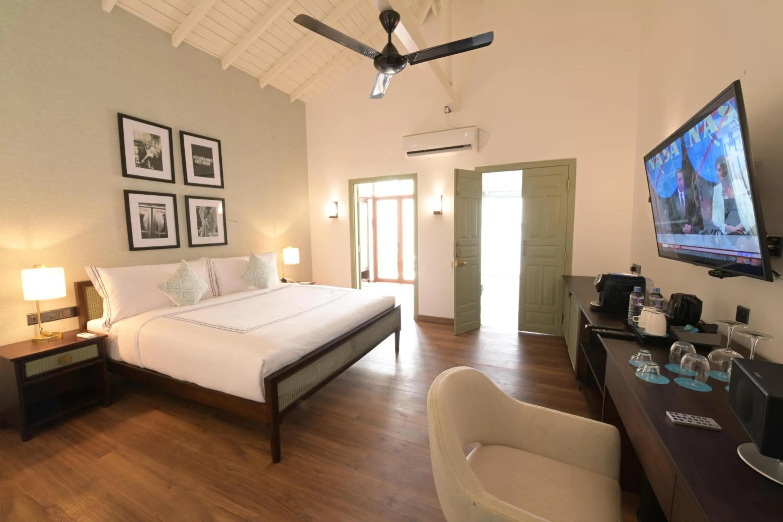 TV and multimedia, Bed in Angel Beach Unawatuna