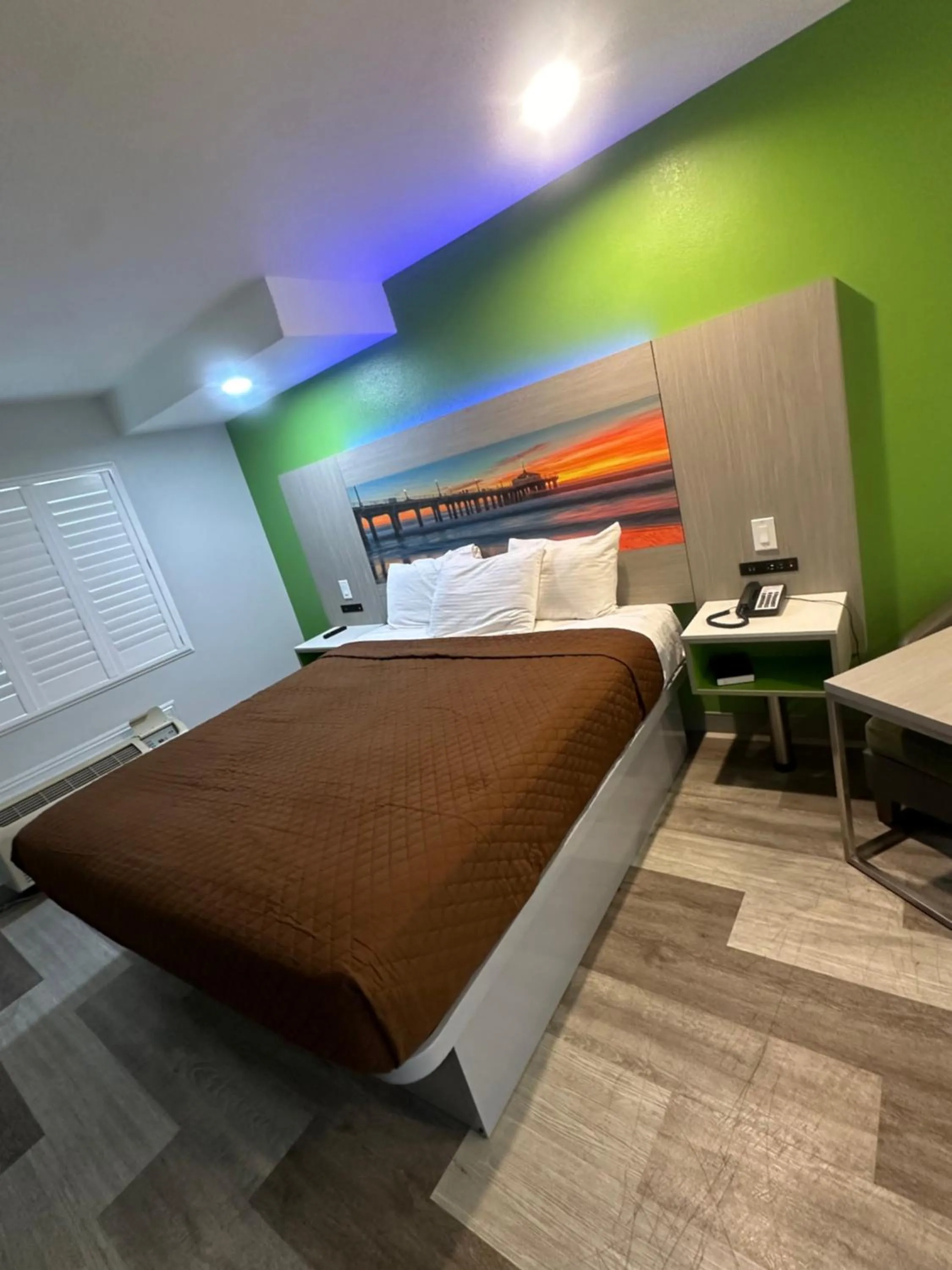 Bed in Garden Inn San Gabriel