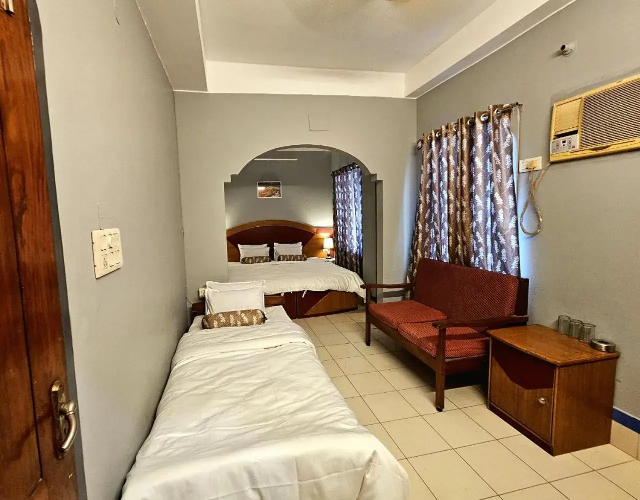 Deluxe Triple Room in Hotel Vishal Deluxe Triple Room in Hotel Vishal