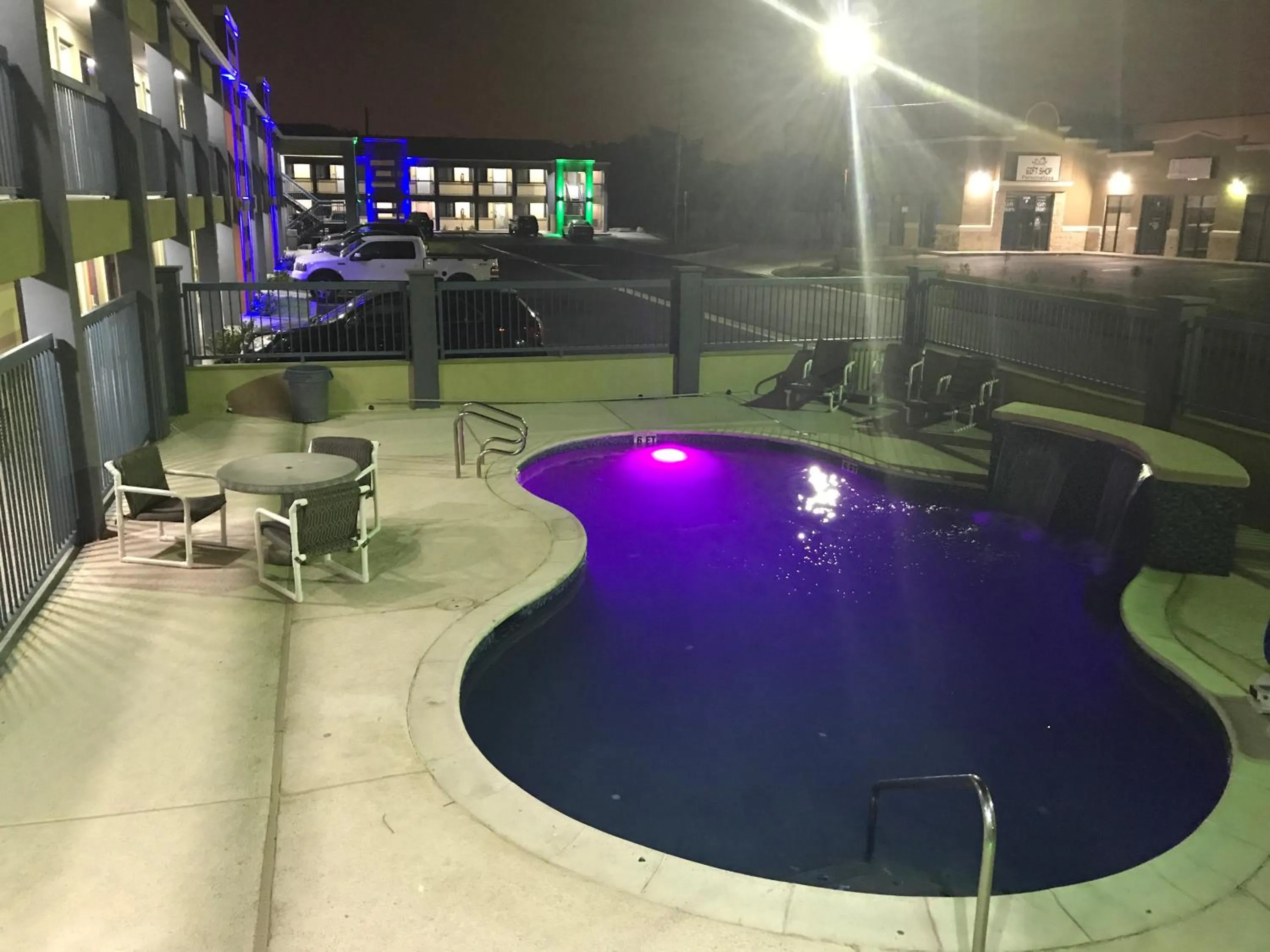 Swimming pool in Texas Inn McAllen Airport