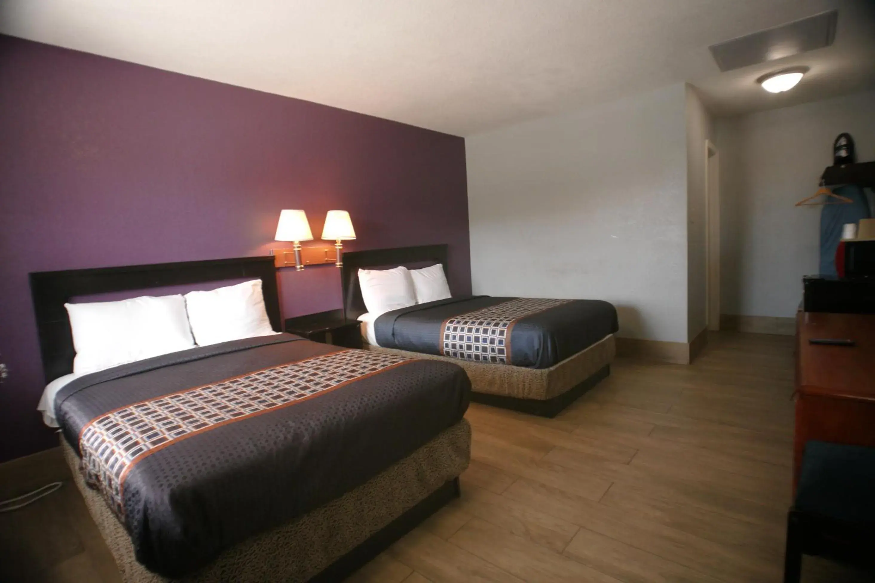 Bed in Texas Inn McAllen Airport Bed in Texas Inn McAllen Airport