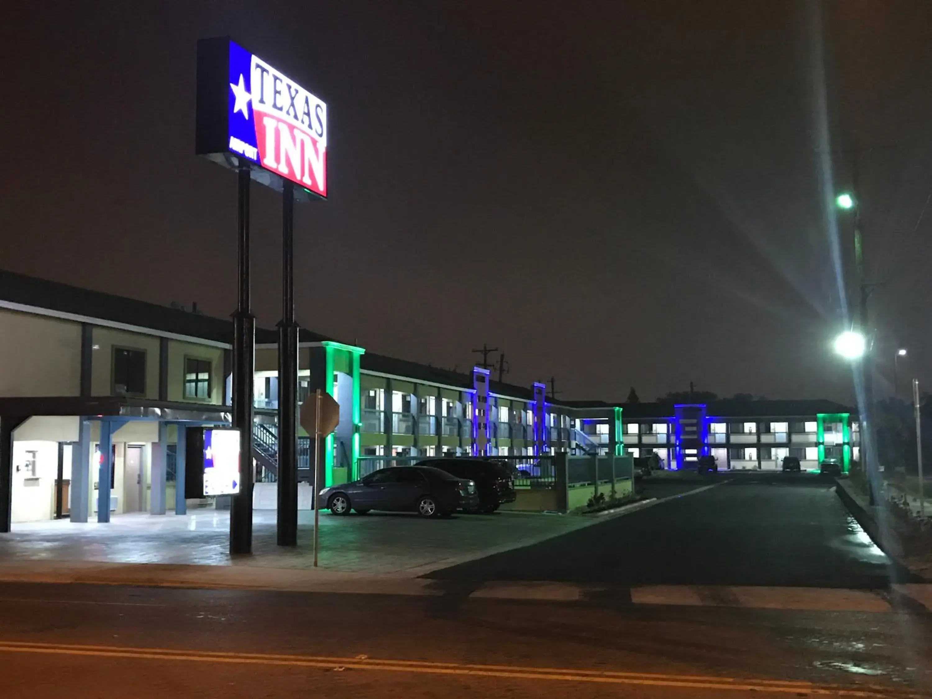 Facade/entrance in Texas Inn McAllen Airport Facade/entrance in Texas Inn McAllen Airport
