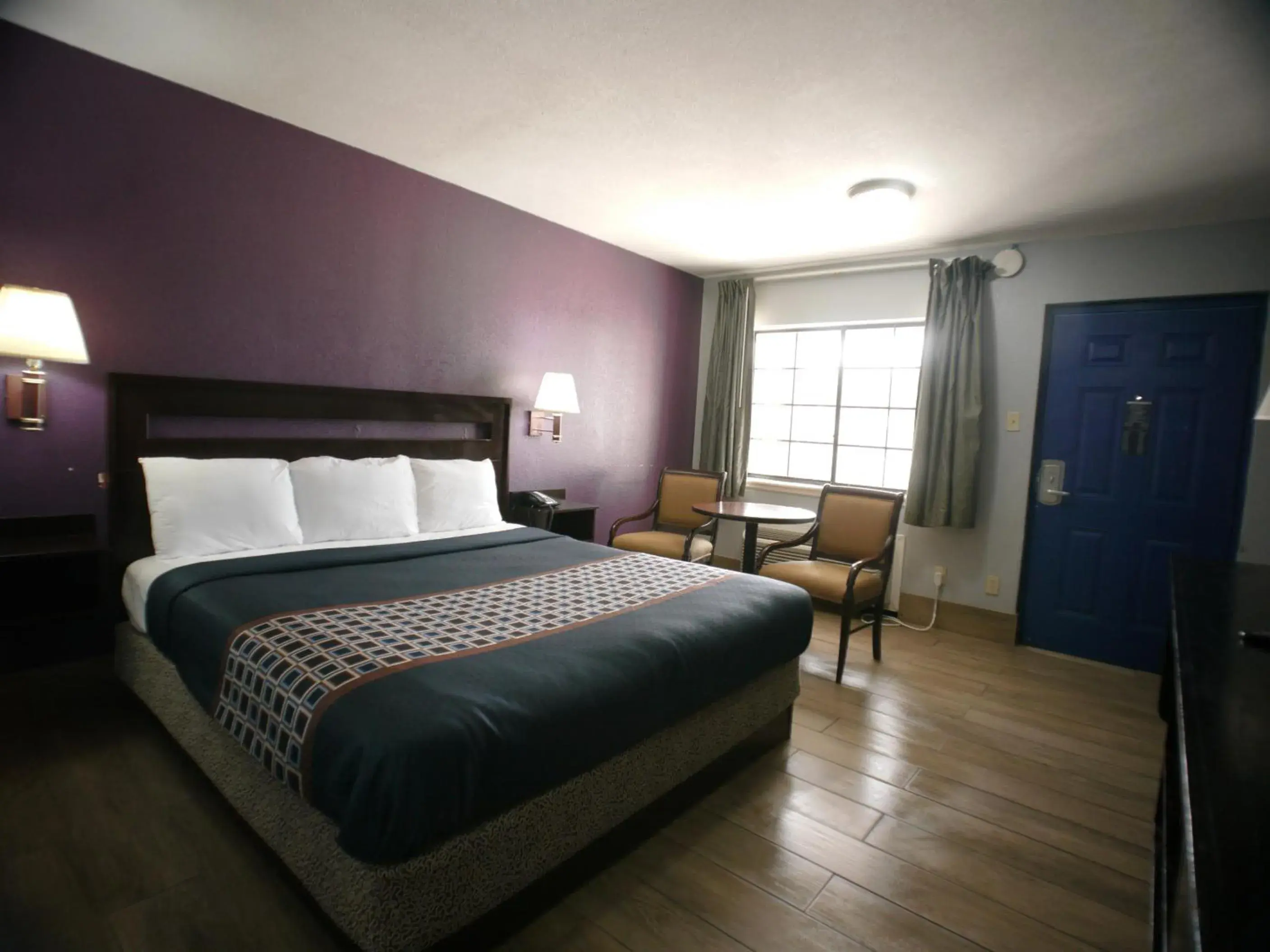 Bed in Texas Inn McAllen Airport Bed in Texas Inn McAllen Airport