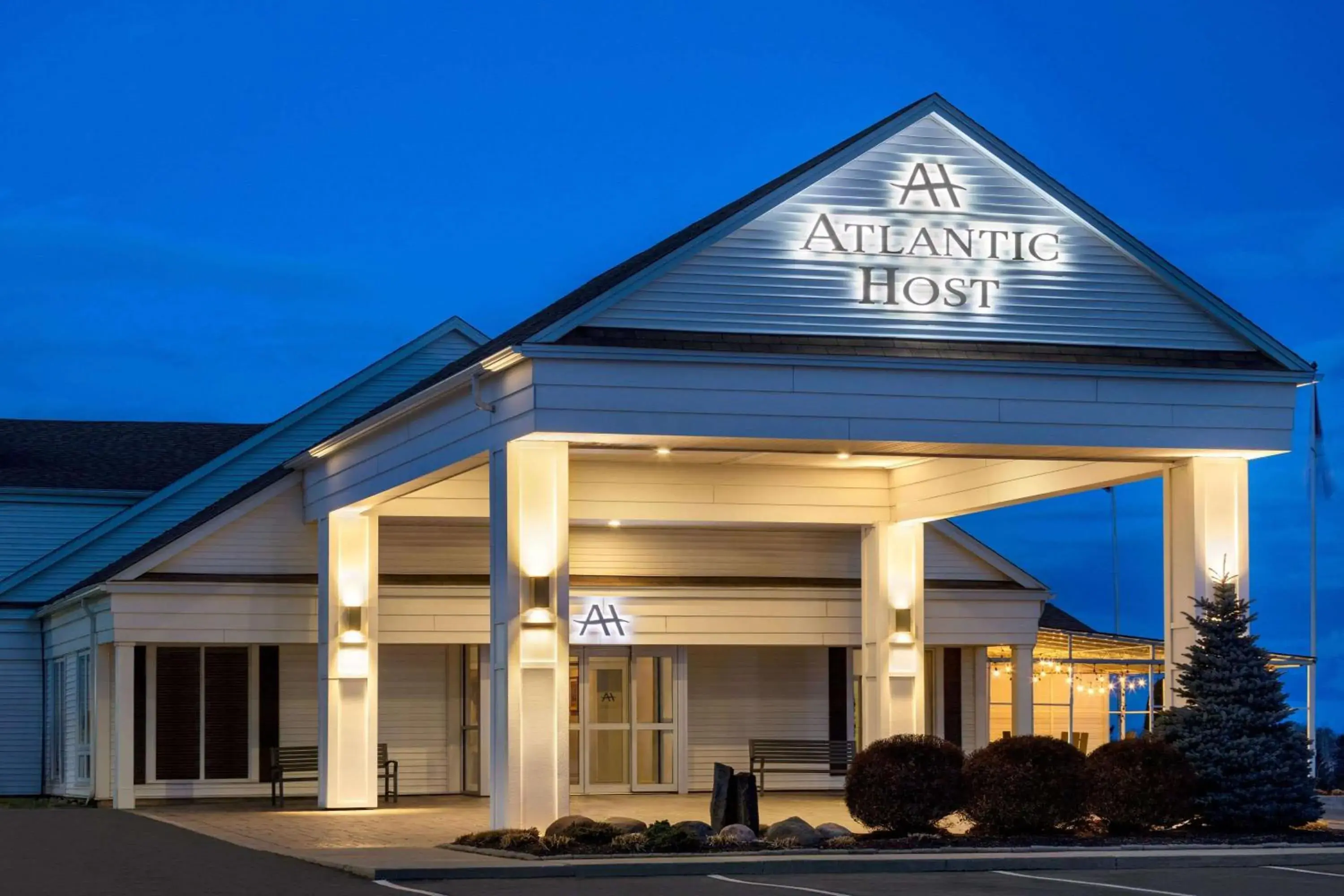 Property building in Atlantic Host Hotel, Trademark Collection by Wyndham Property building in Atlantic Host Hotel, Trademark Collection by Wyndham