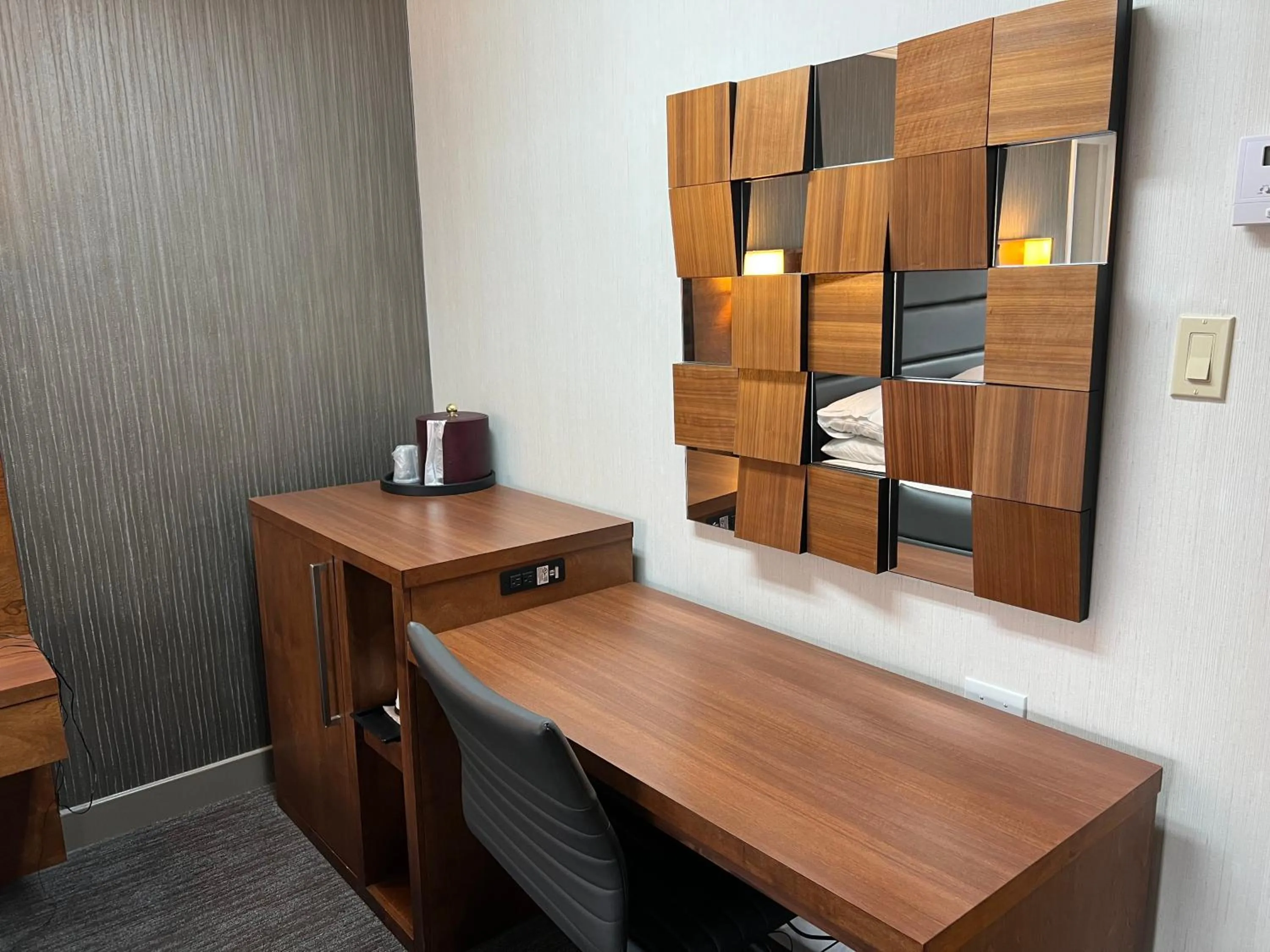 hair dresser in Atlantic Host Hotel, Trademark Collection by Wyndham