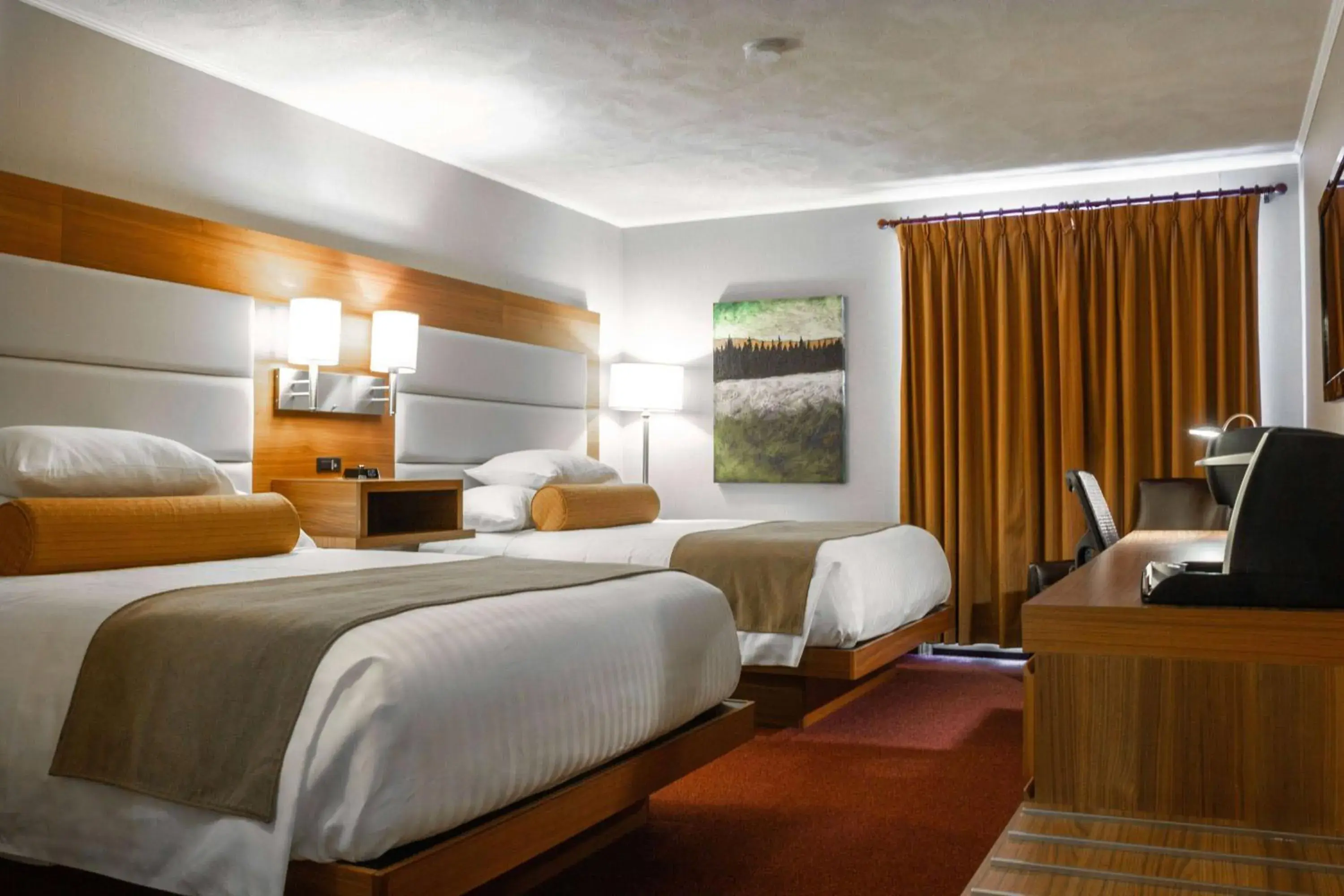 Photo of the whole room, Bed in Atlantic Host Hotel, Trademark Collection by Wyndham Photo of the whole room, Bed in Atlantic Host Hotel, Trademark Collection by Wyndham