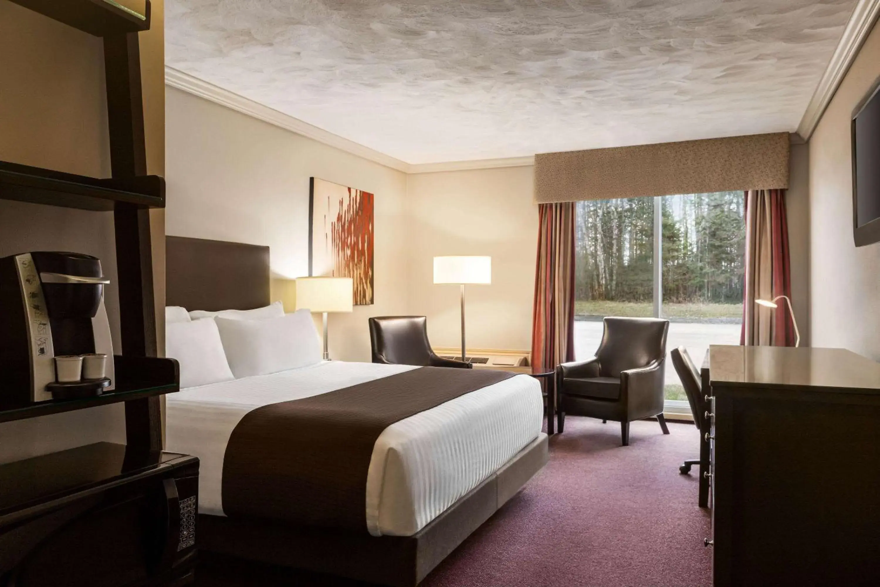 Photo of the whole room, Bed in Atlantic Host Hotel, Trademark Collection by Wyndham Photo of the whole room, Bed in Atlantic Host Hotel, Trademark Collection by Wyndham