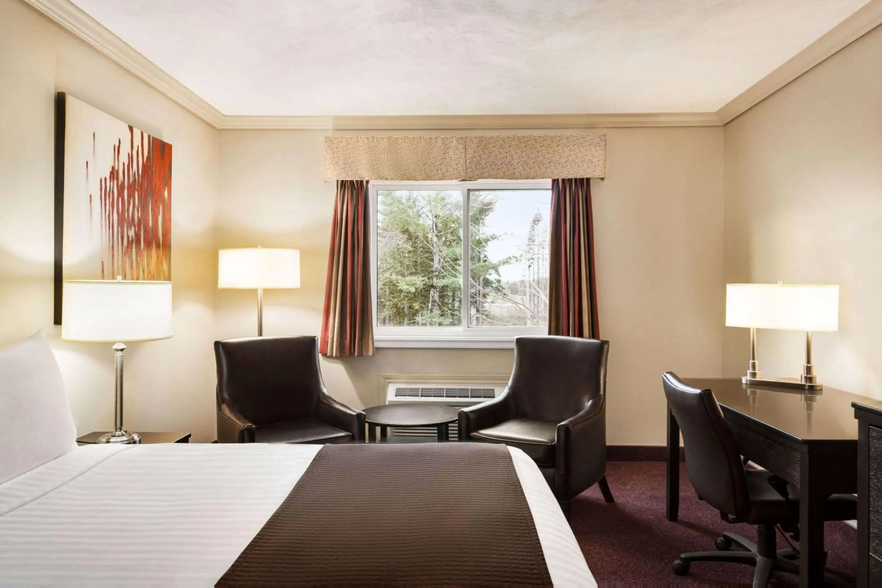 Photo of the whole room, Bed in Atlantic Host Hotel, Trademark Collection by Wyndham Photo of the whole room, Bed in Atlantic Host Hotel, Trademark Collection by Wyndham