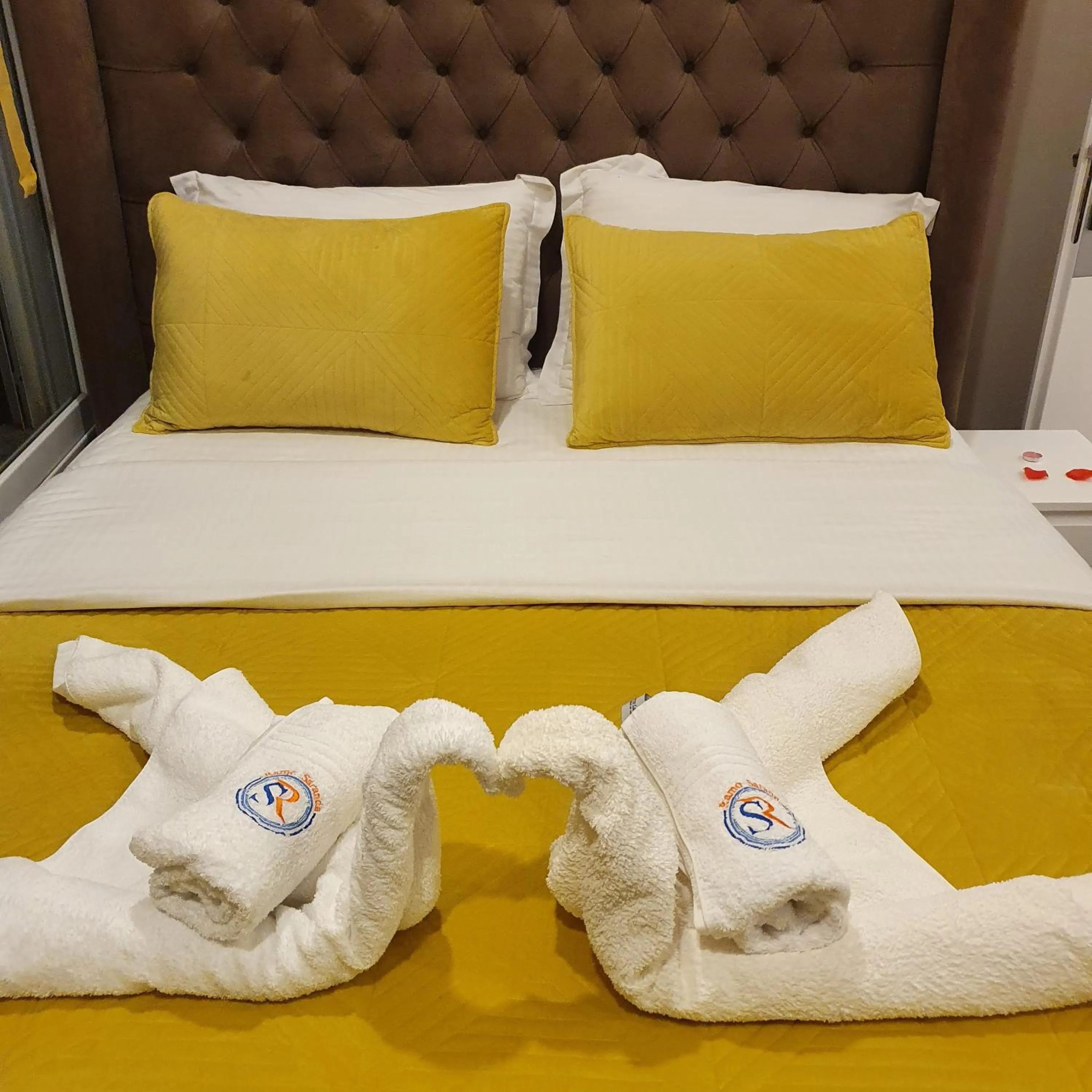 Bed in Hotel Ramo Saranda