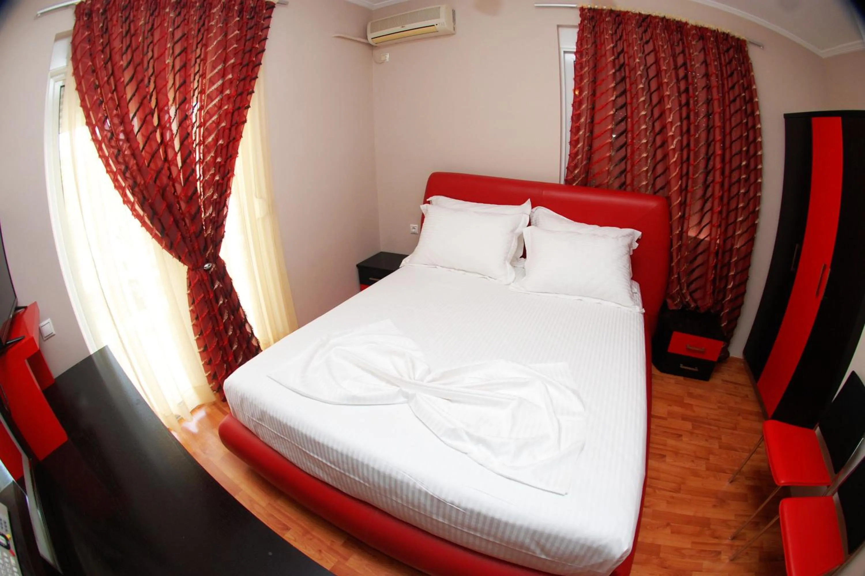 Bed in Hotel Ramo Saranda