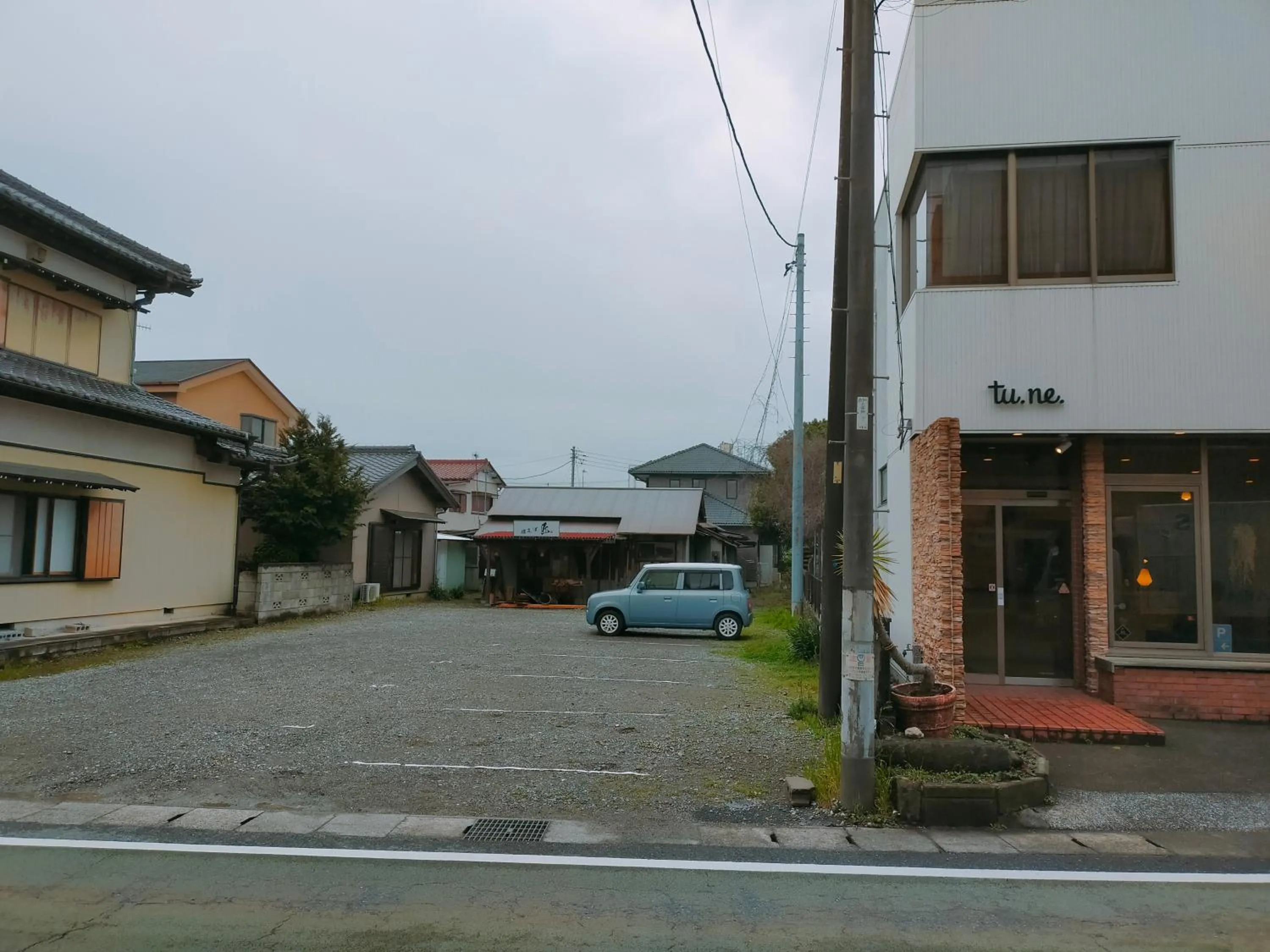 Parking in tune Hostel（ツネホステル館山）