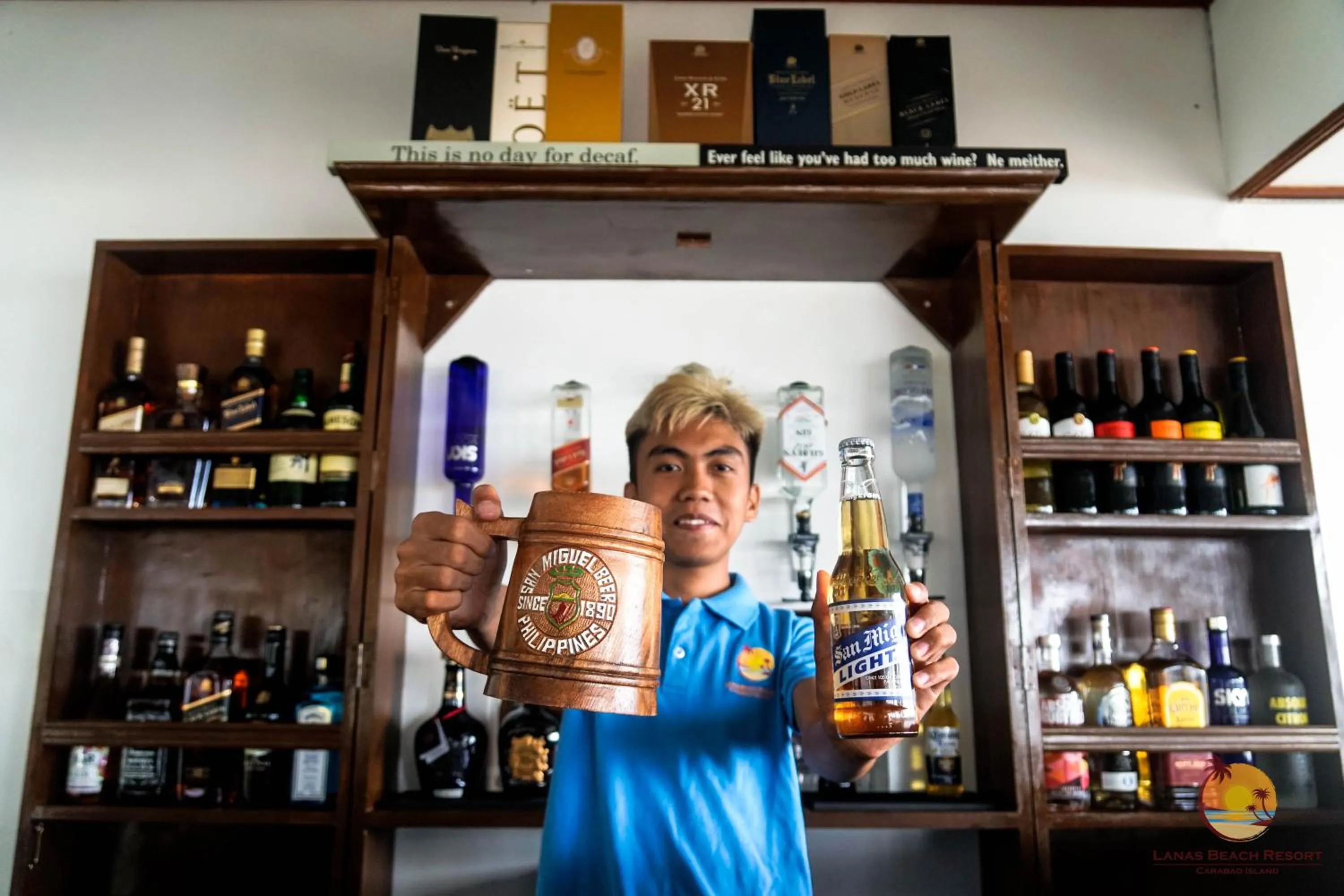 Staff in Lanas Beach Resort Carabao Island