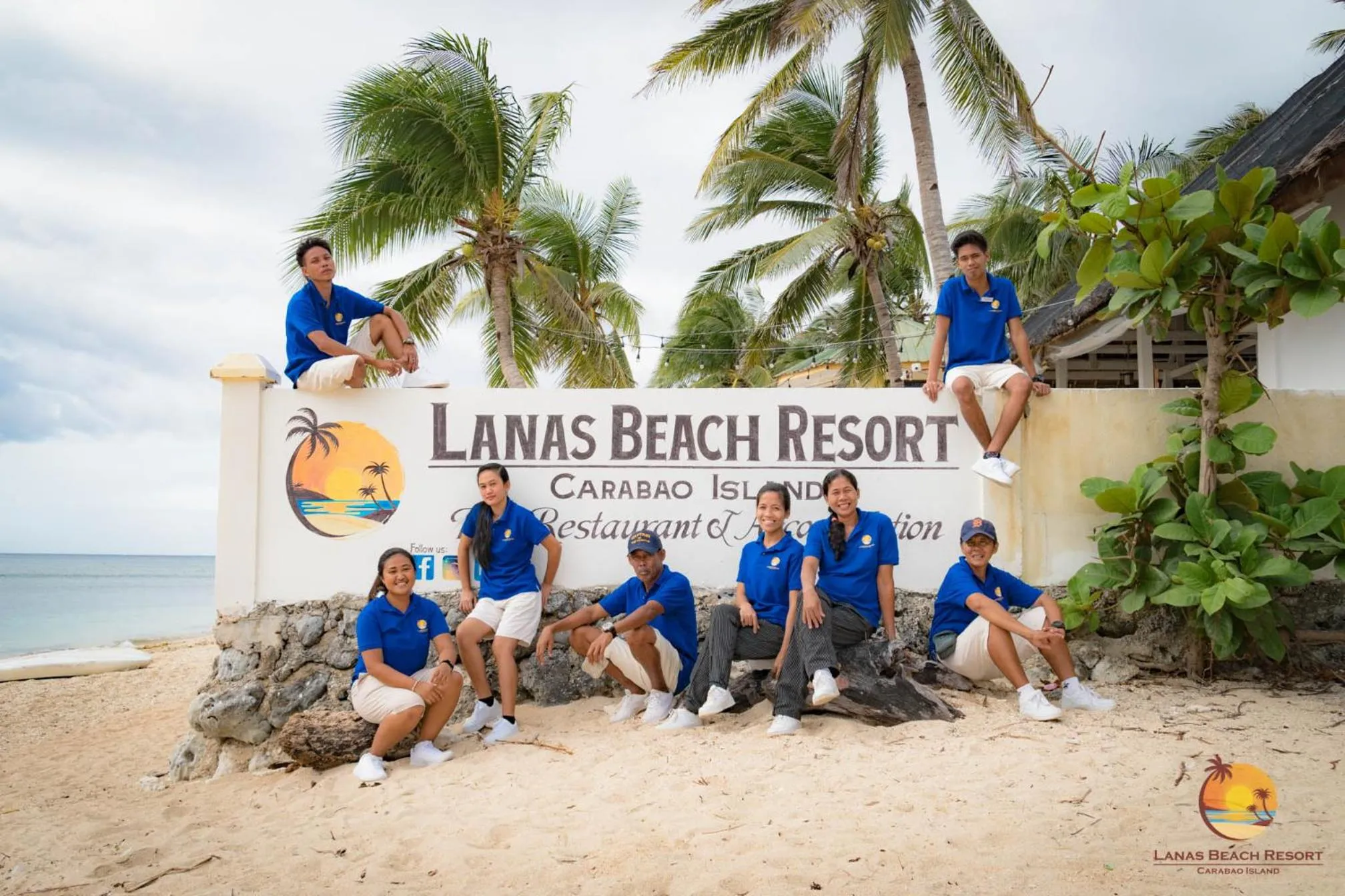 Staff in Lanas Beach Resort Carabao Island