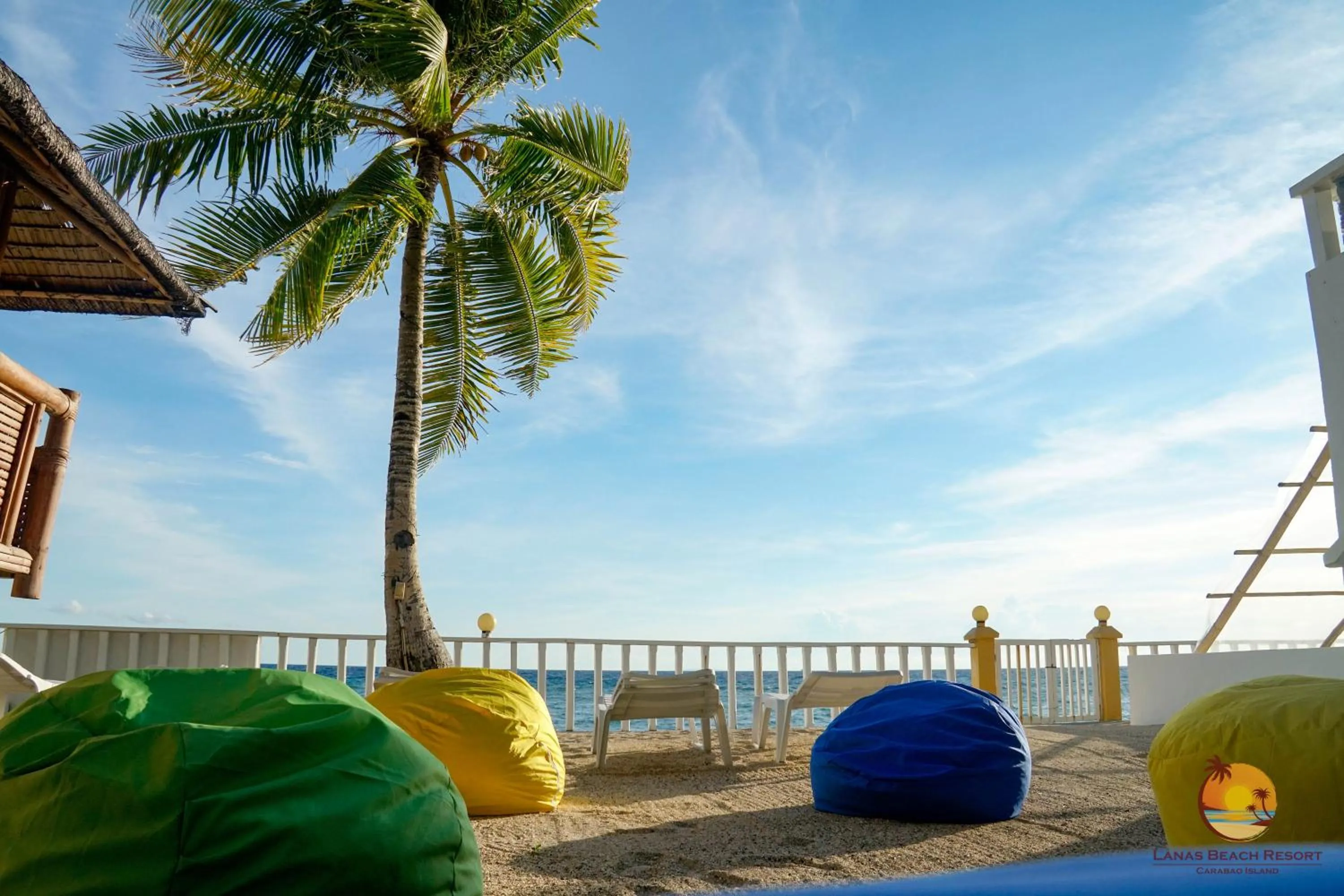 Beach in Lanas Beach Resort Carabao Island