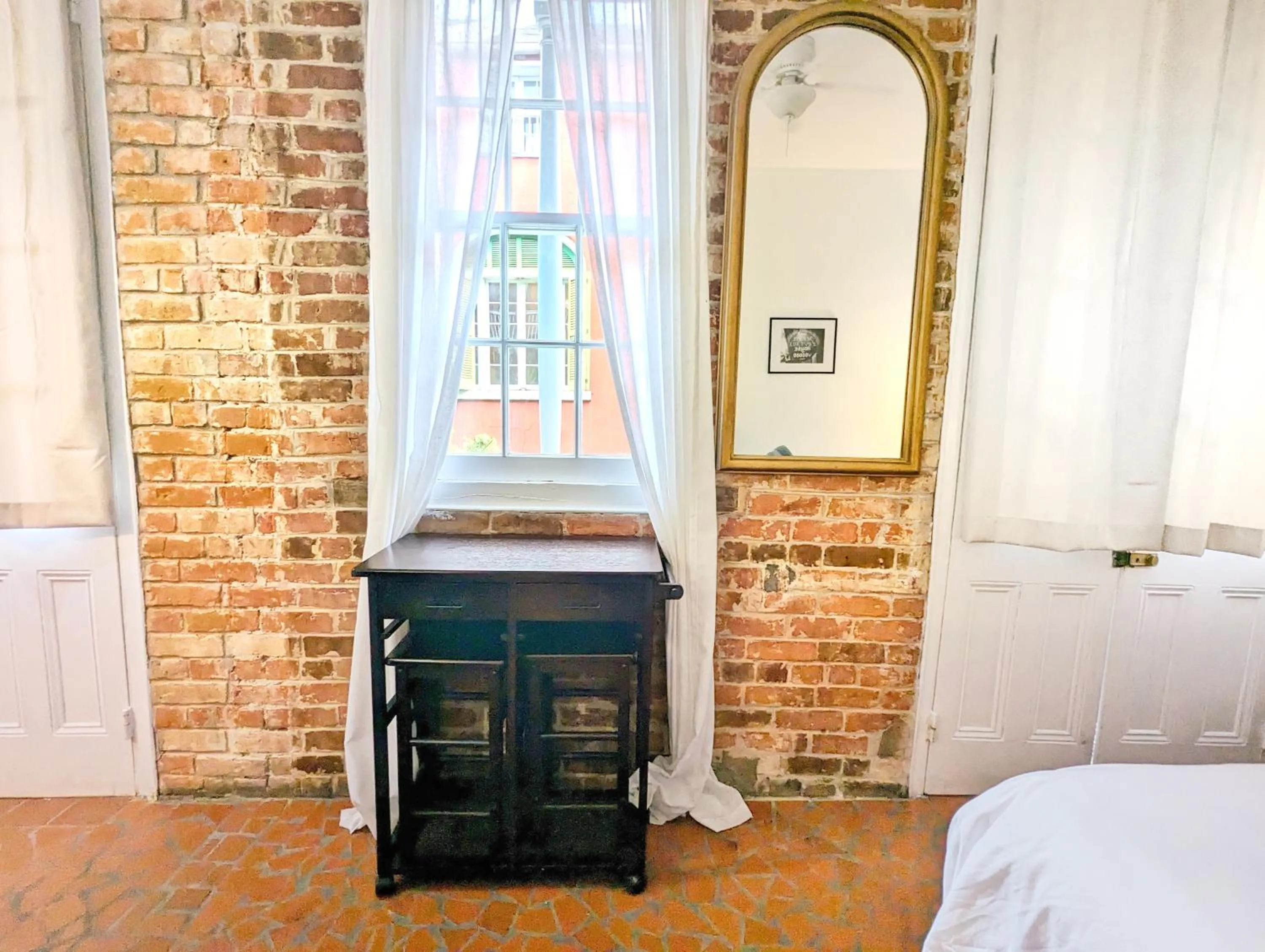 Decorative detail, Bed in Bon Maison Guest House