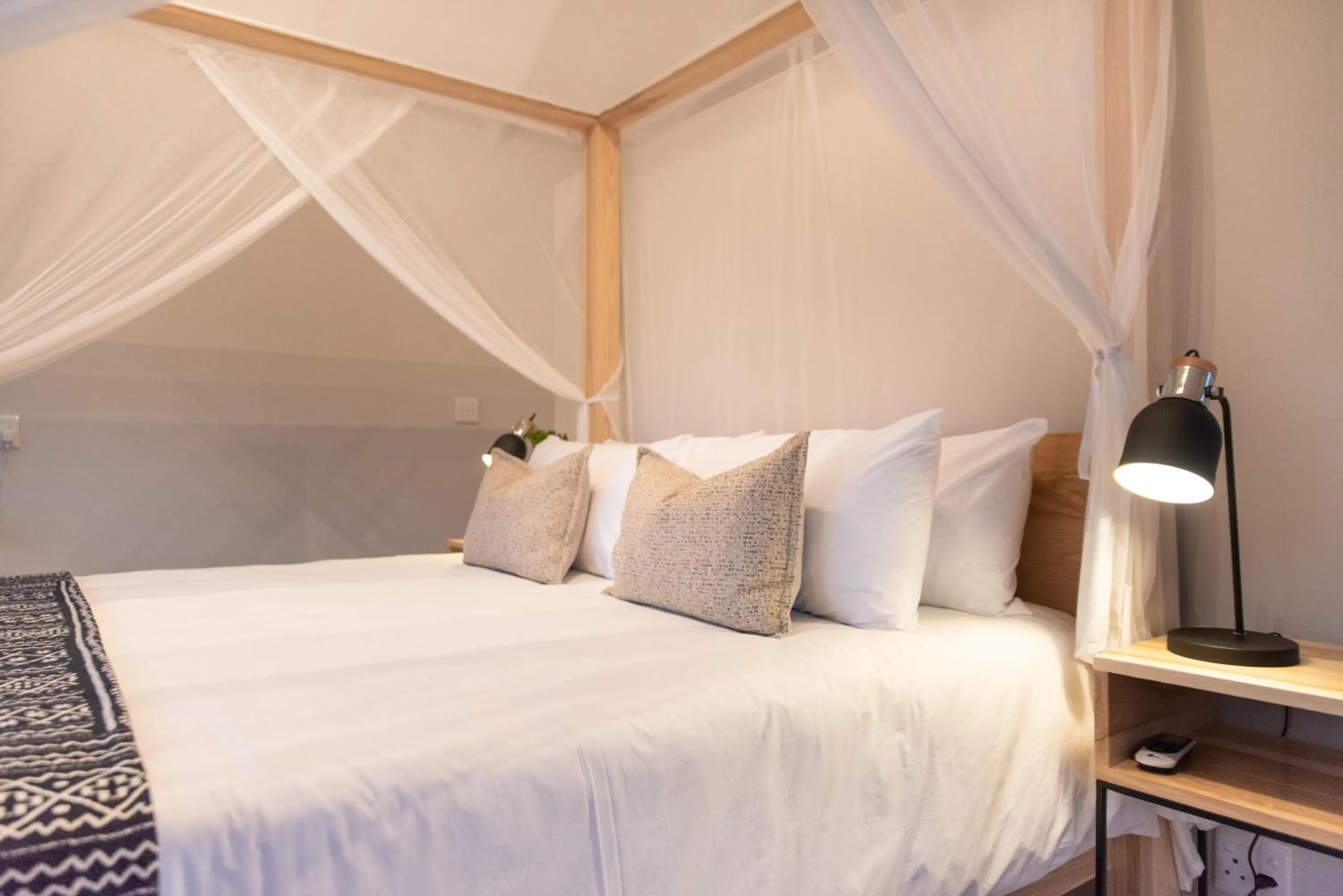 Bed in Moya Safari Villa