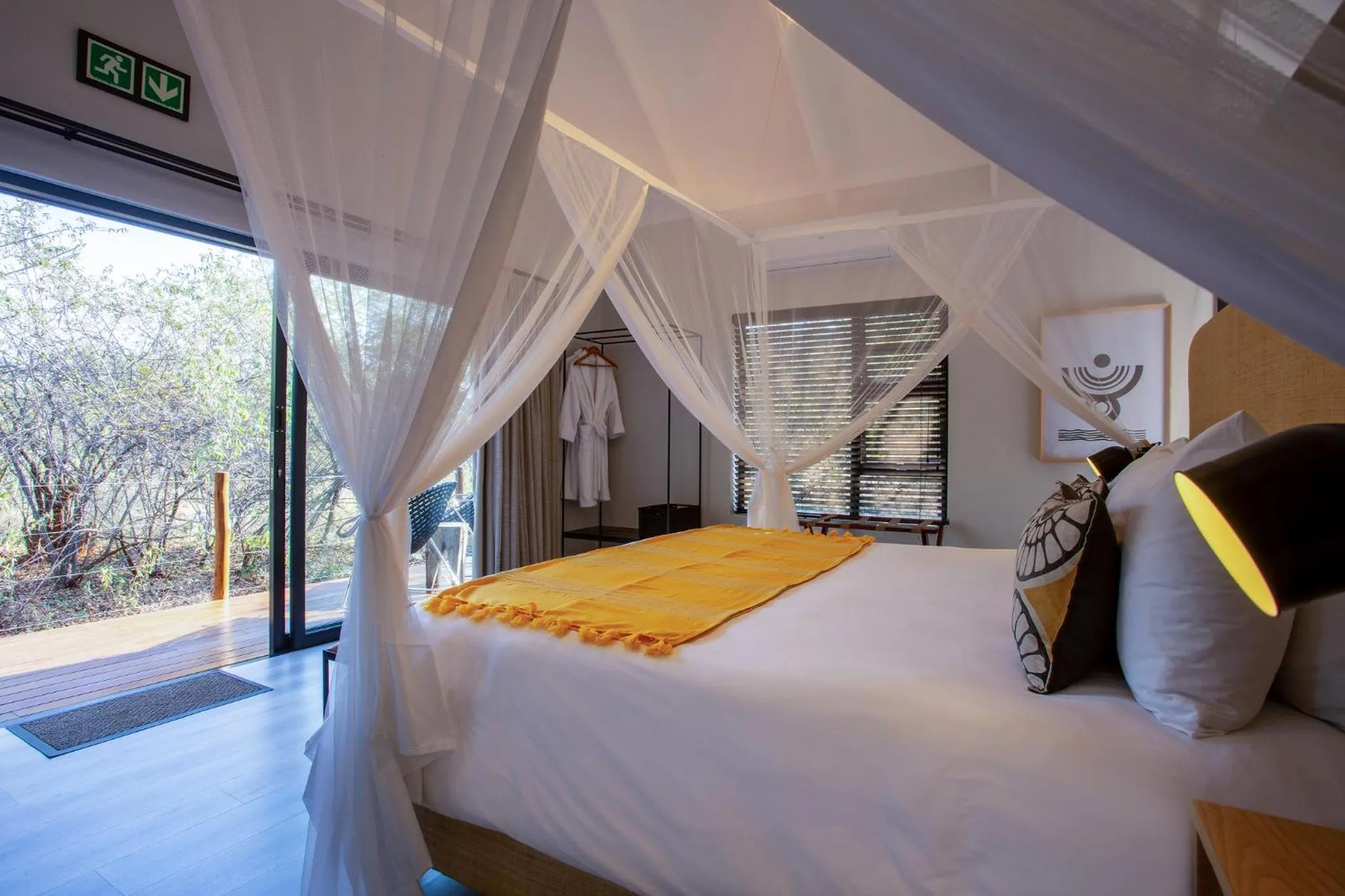 Bed in Moya Safari Villa