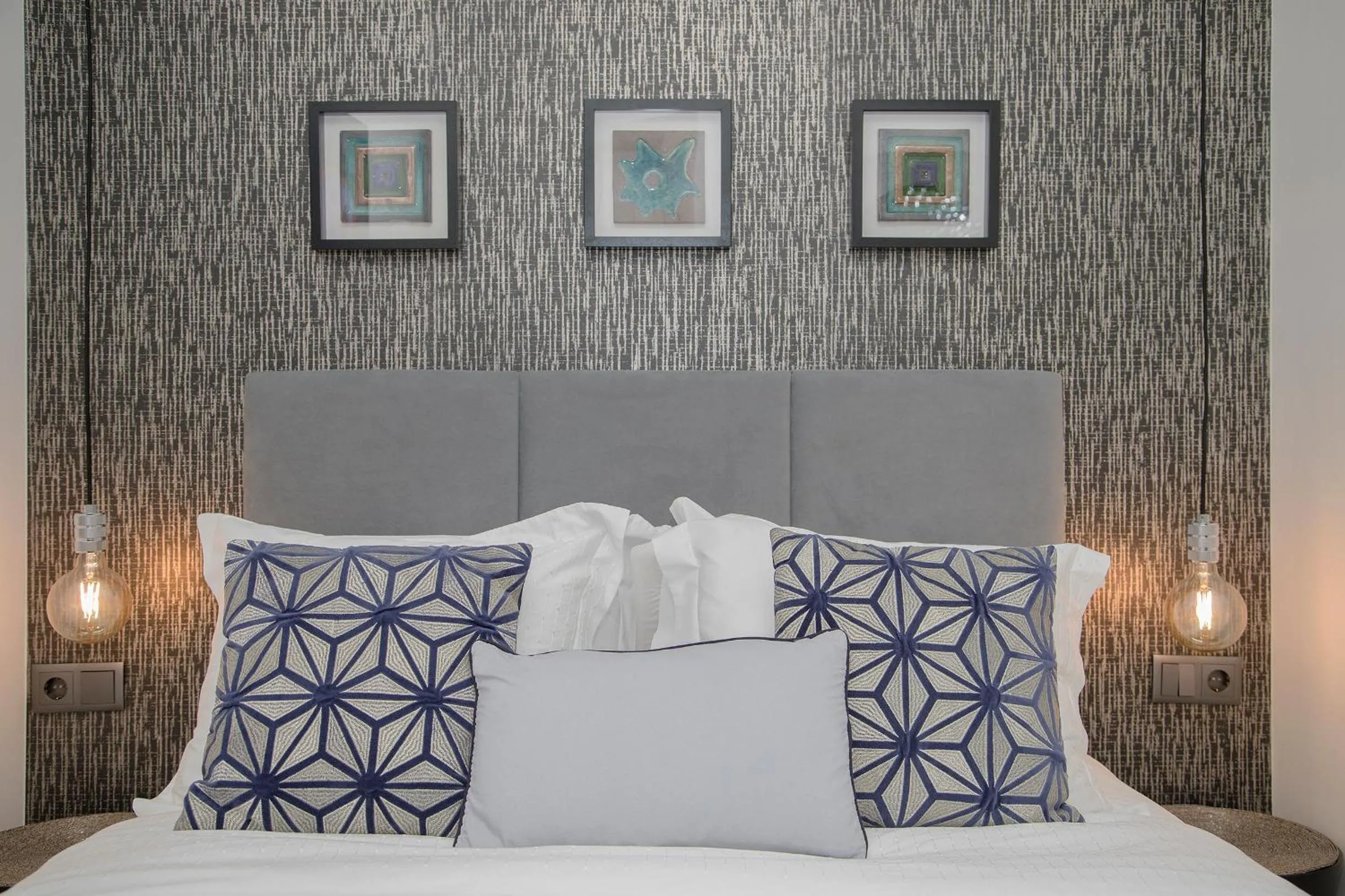 Bed in Liiiving in Porto - Cozy & Chic Downtown
