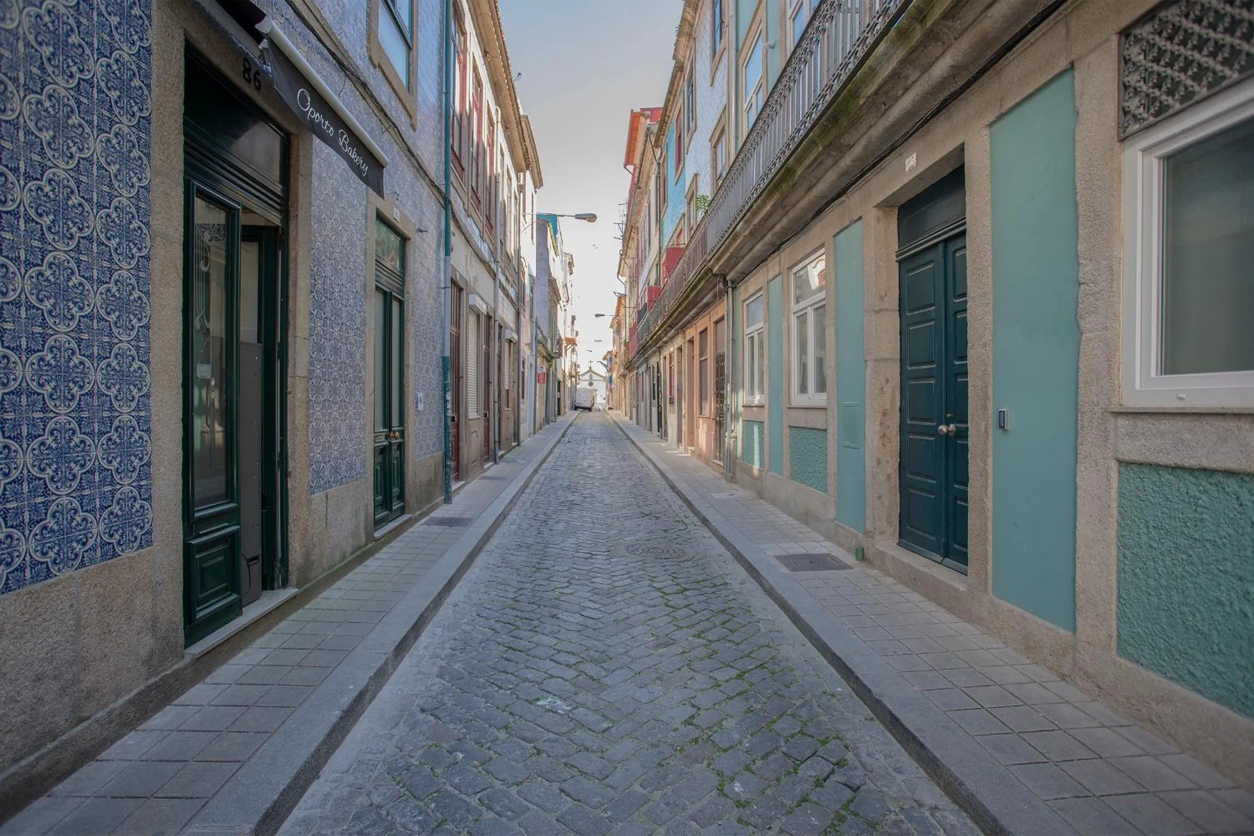Area and facilities in Liiiving in Porto - Cozy & Chic Downtown