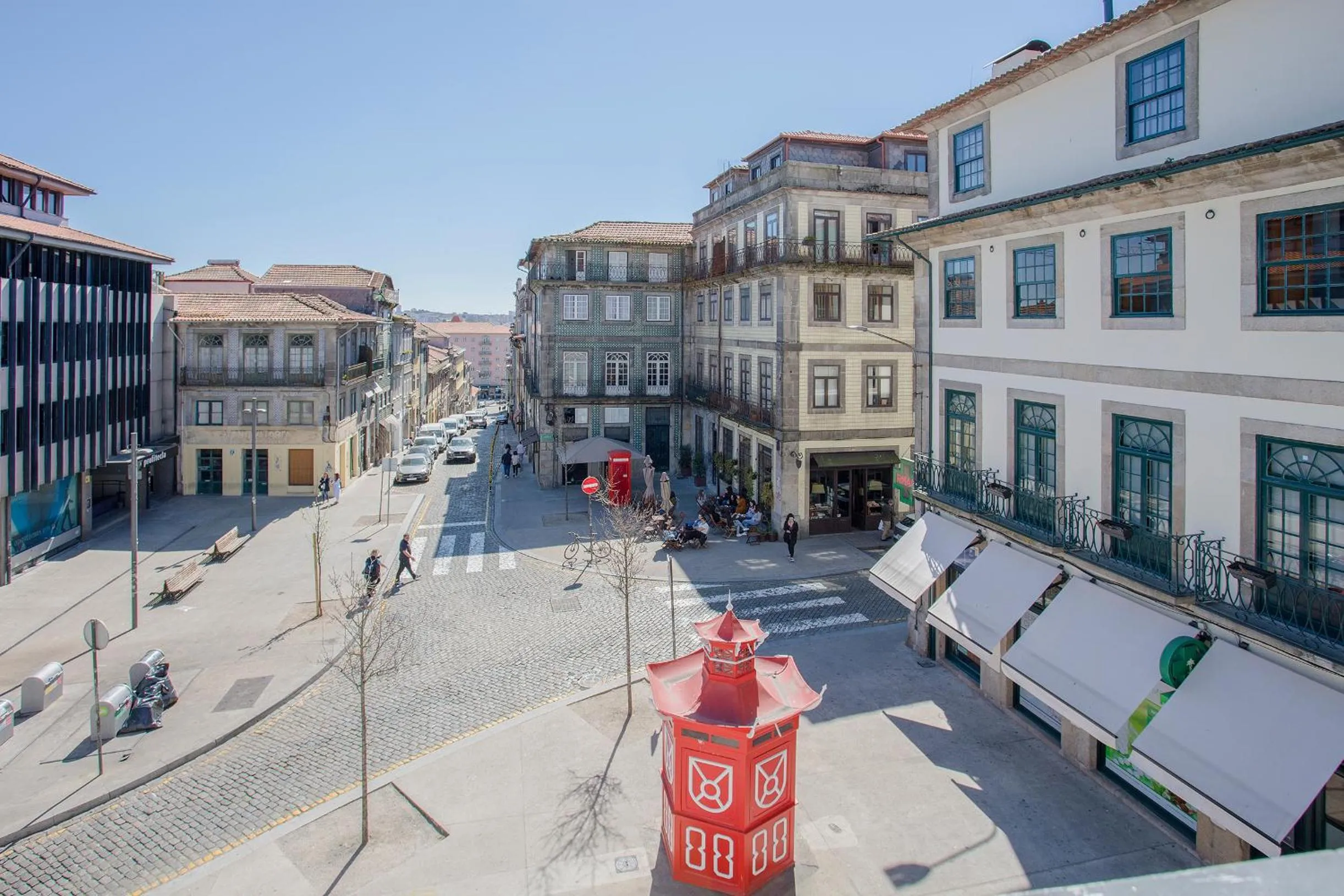 Neighbourhood in Liiiving in Porto - Cozy & Chic Downtown
