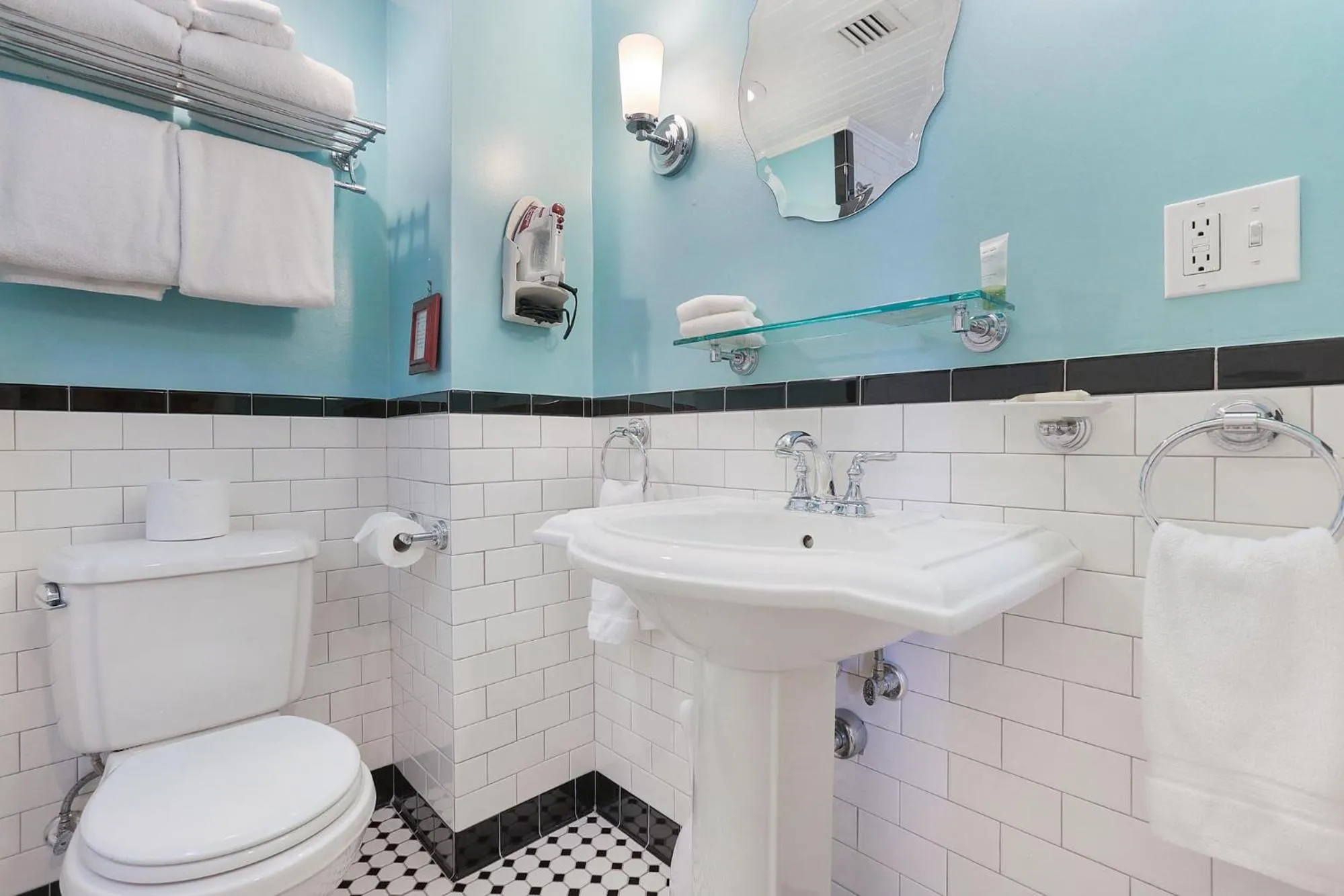 Historic Inn in the Marigny, blocks to French Quarter